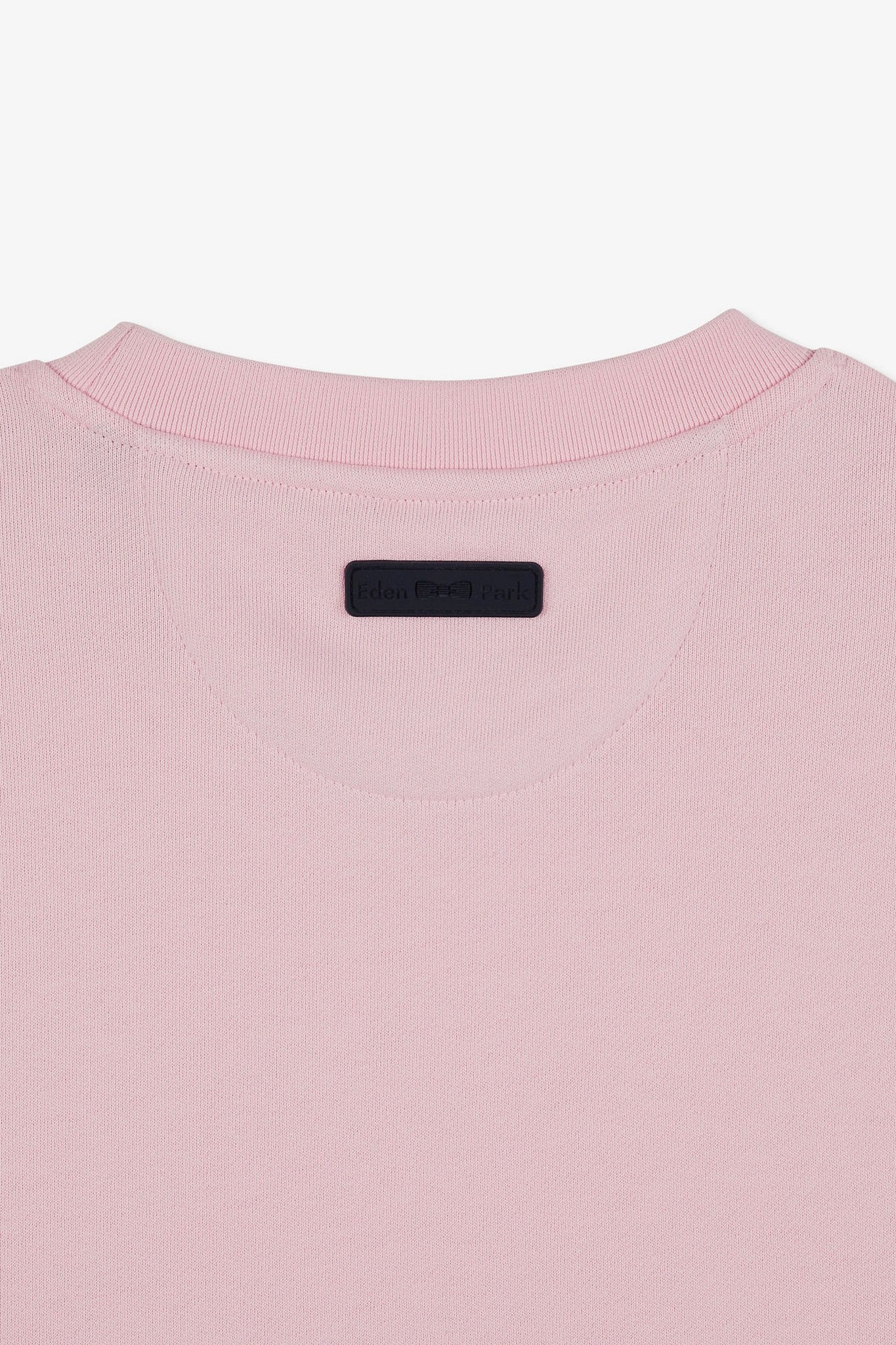 Pink round-neck sweatshirt