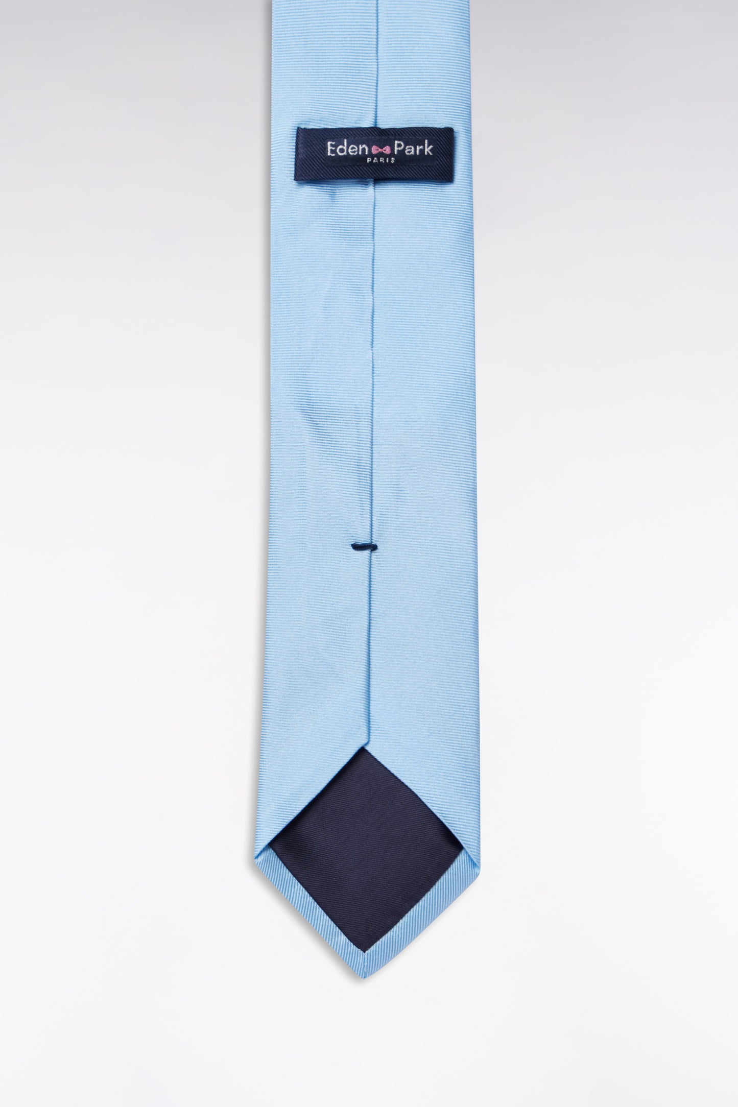 Sky and white rimmed silk tie