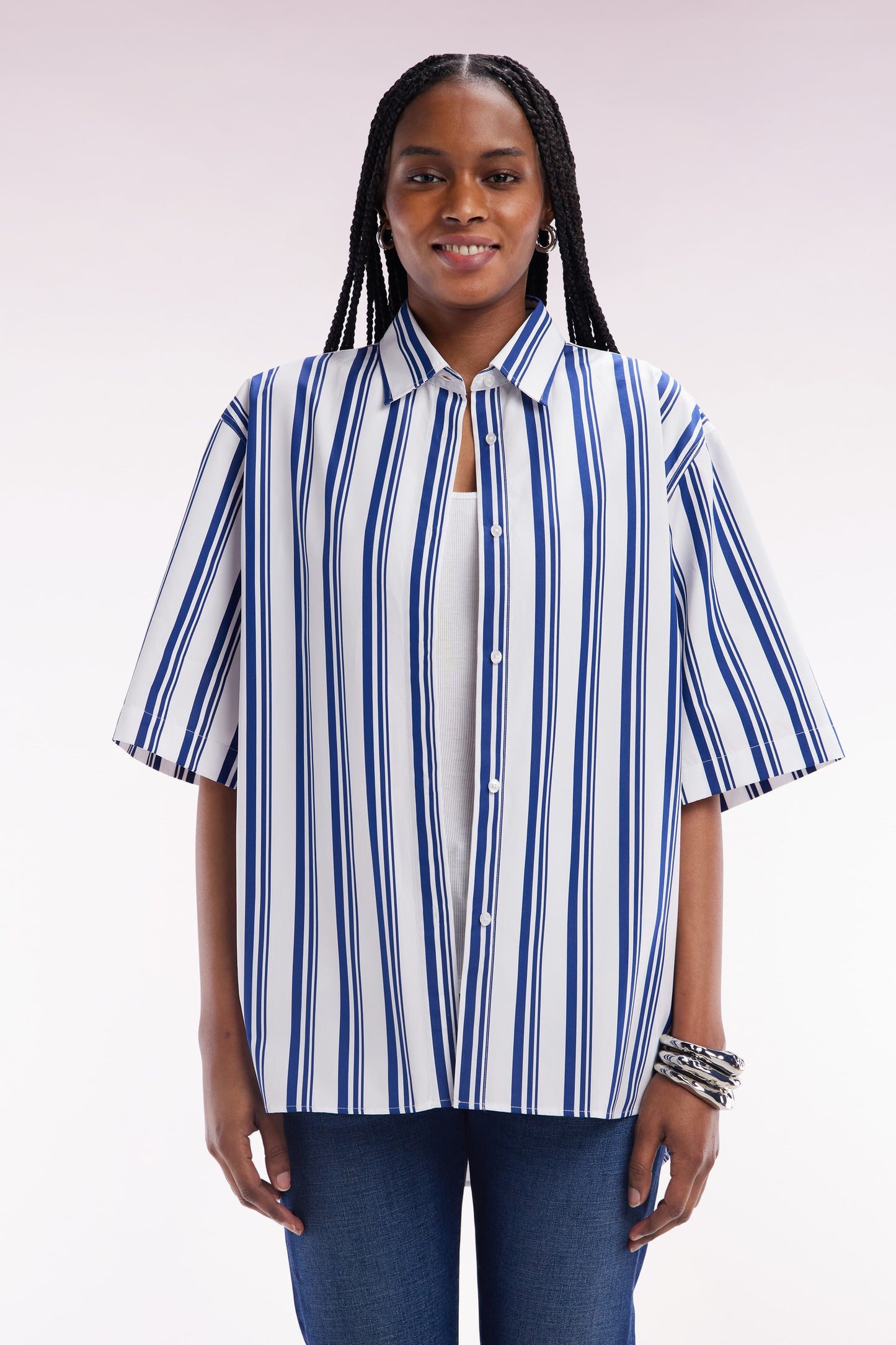 Oversized short-sleeved striped shirt in navy and white cotton