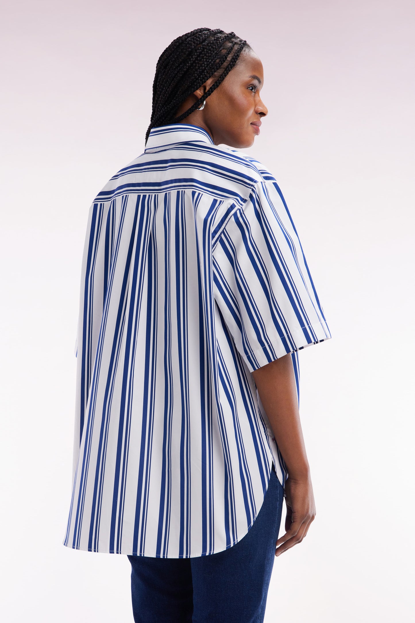 Oversized short-sleeved striped shirt in navy and white cotton
