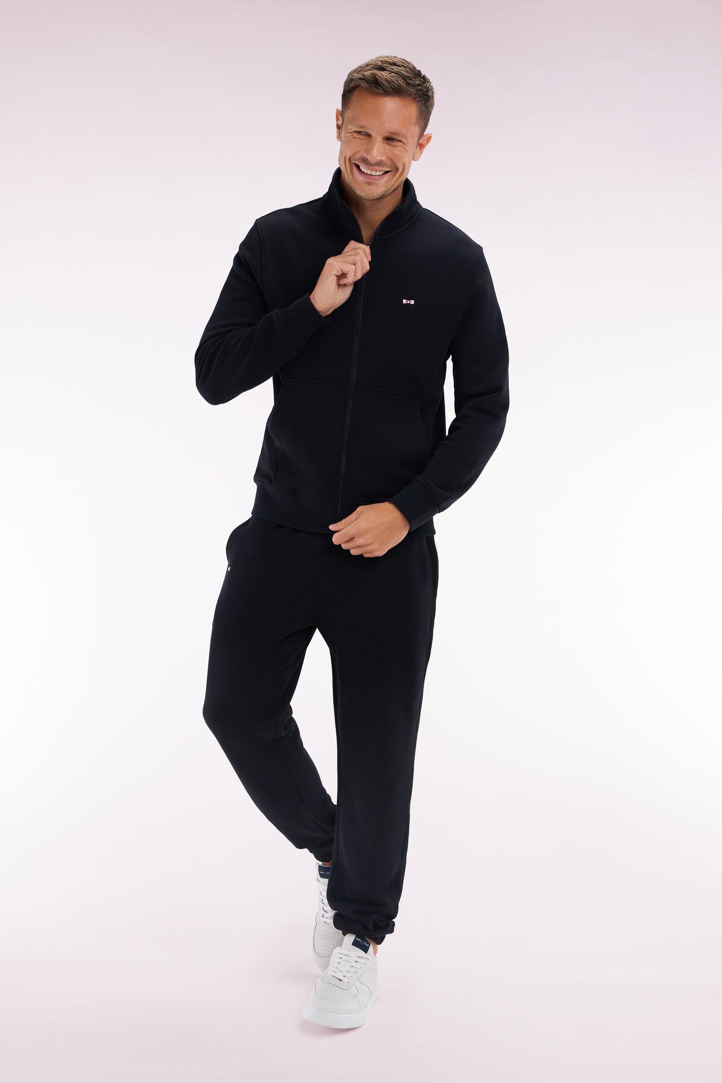 Black straight-cut cotton fleece jogging shorts