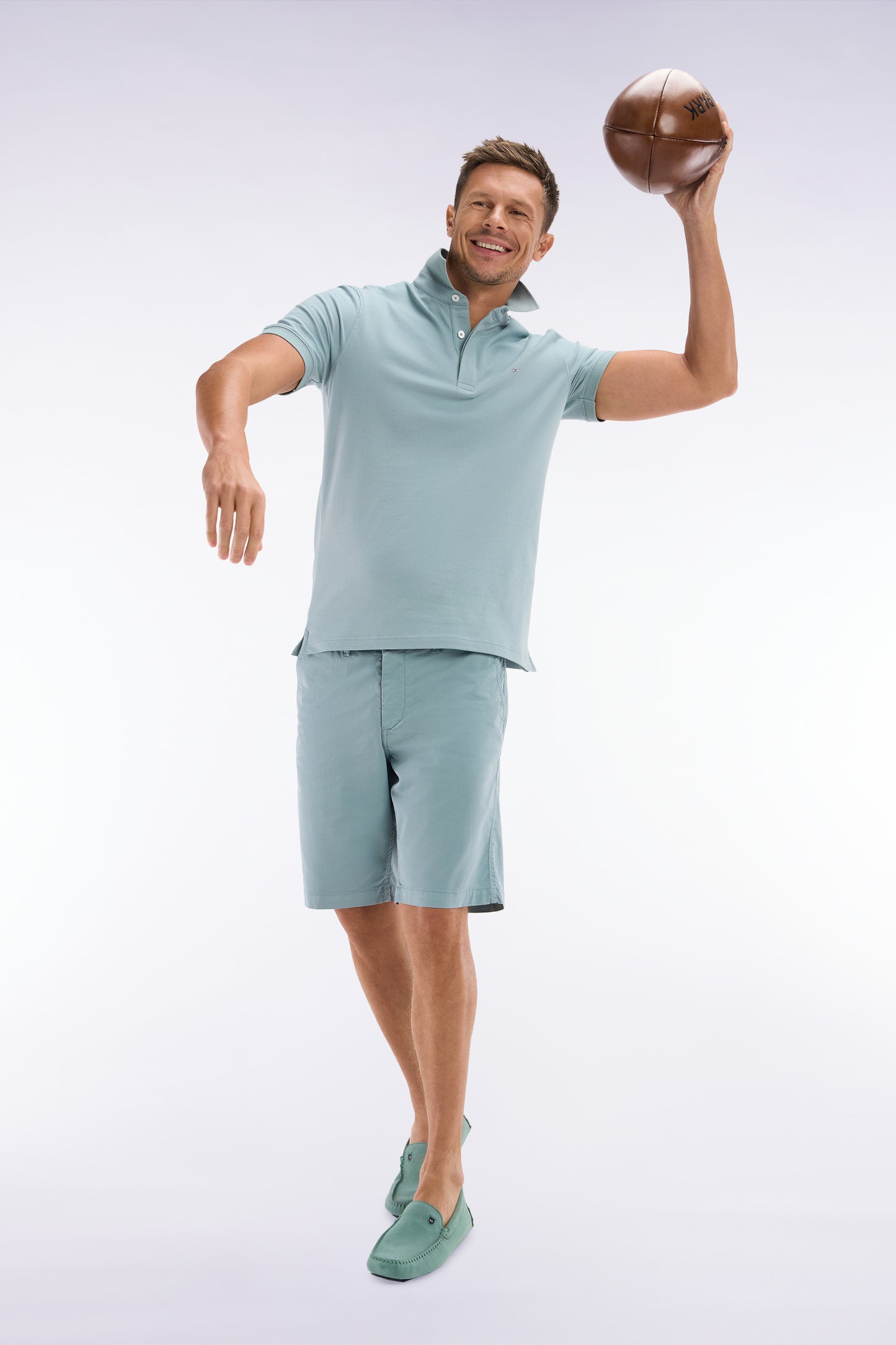 Slim-fit short-sleeved polo shirt in brown stretch cotton piqué