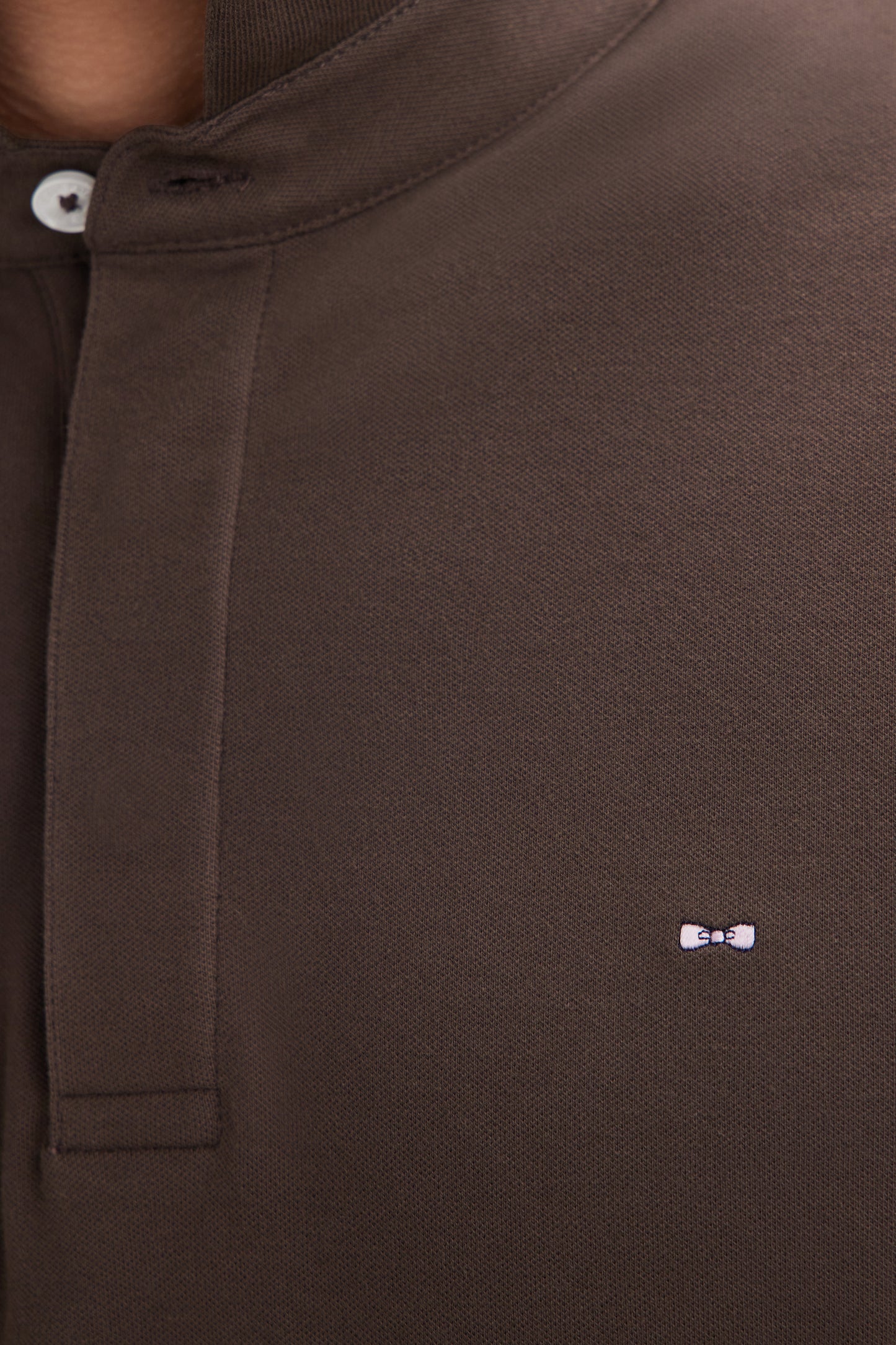 Slim-fit short-sleeved polo shirt in brown stretch cotton piqué