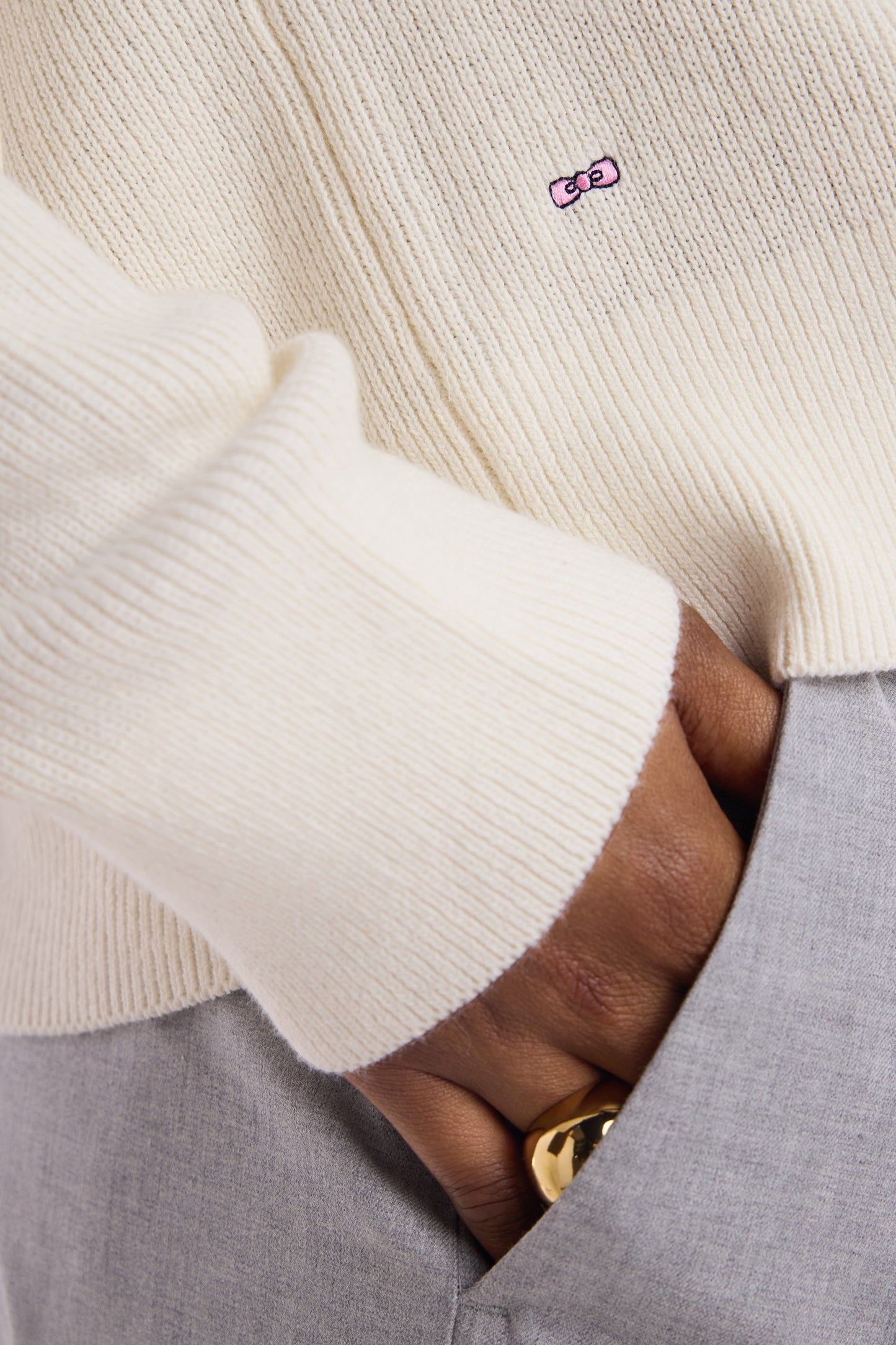 Relaxed-fit ecru ribbed crew neck jumper