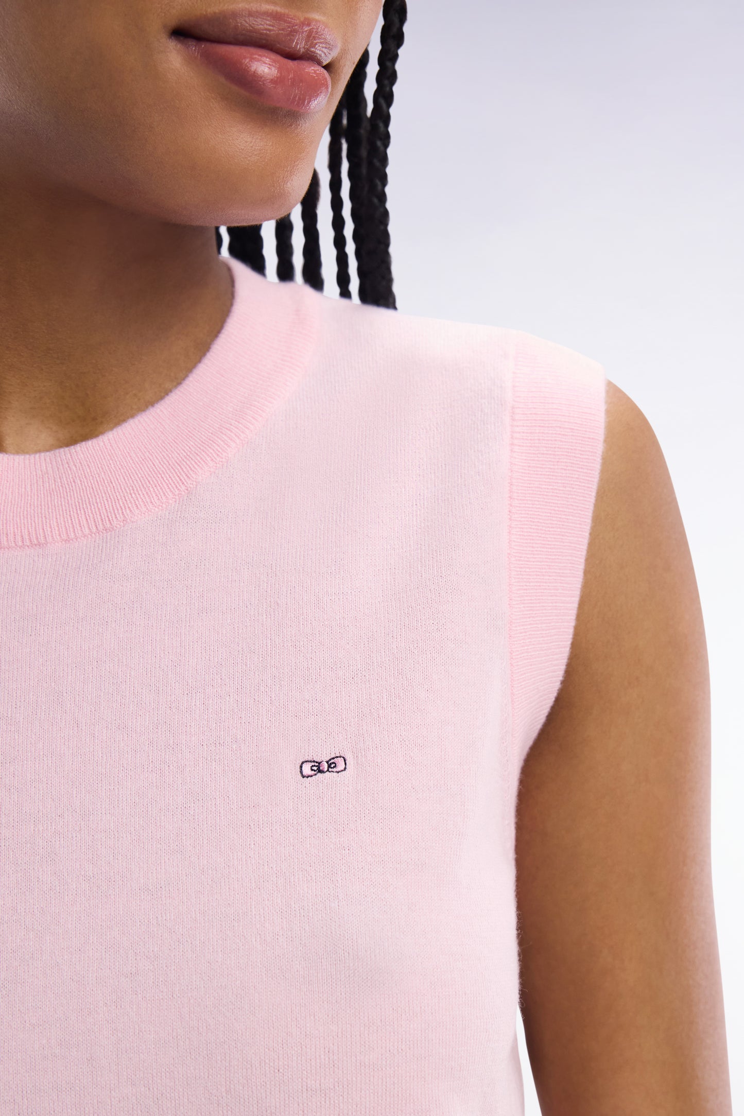 Relaxed-fit tank top jumper with round neck in pink cotton and silk thin blend