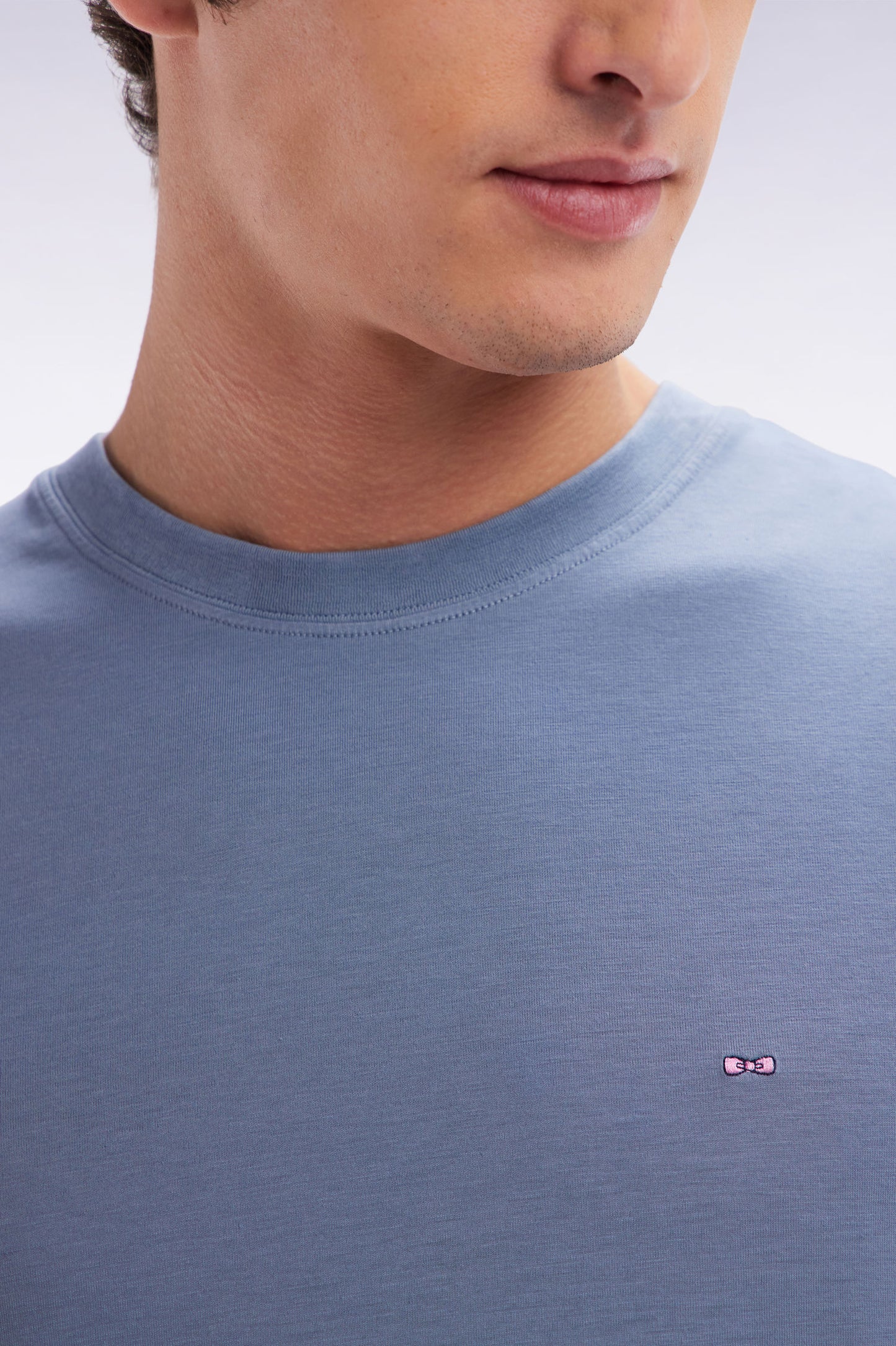 Straight-fit grey short-sleeved T-shirt