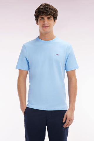 T-shirt in sky cotton with embroidery on hooped back, straight cut