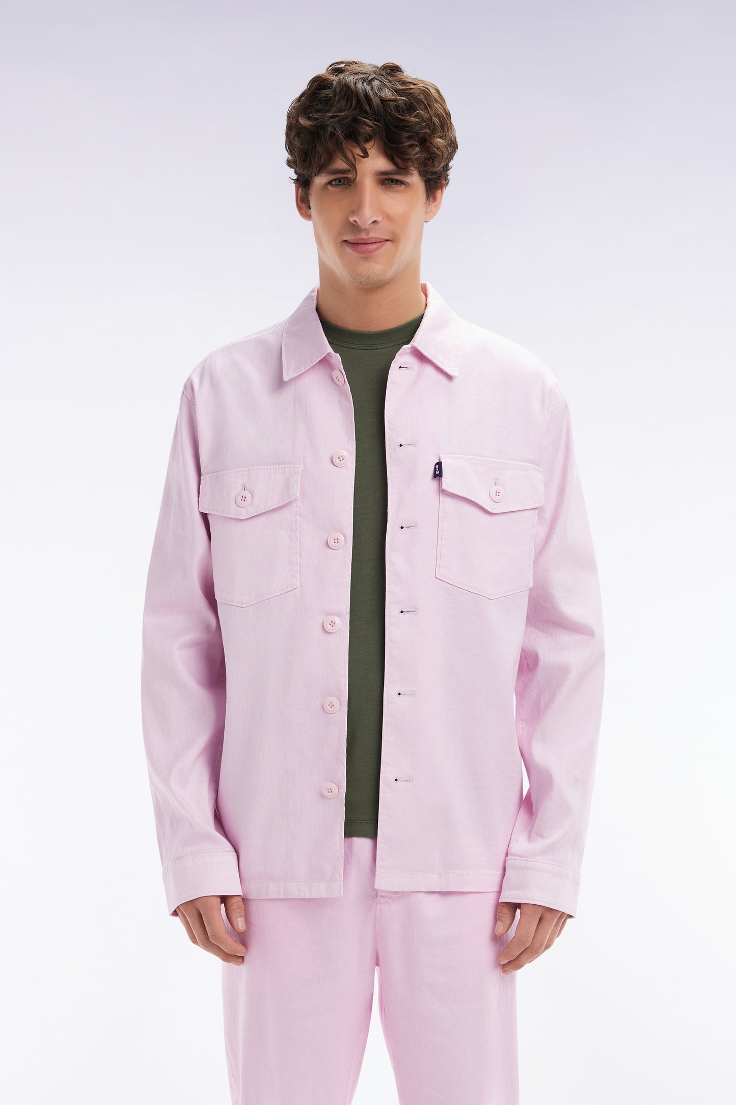 Overshirt with patch pockets in pink stretch linen and cotton