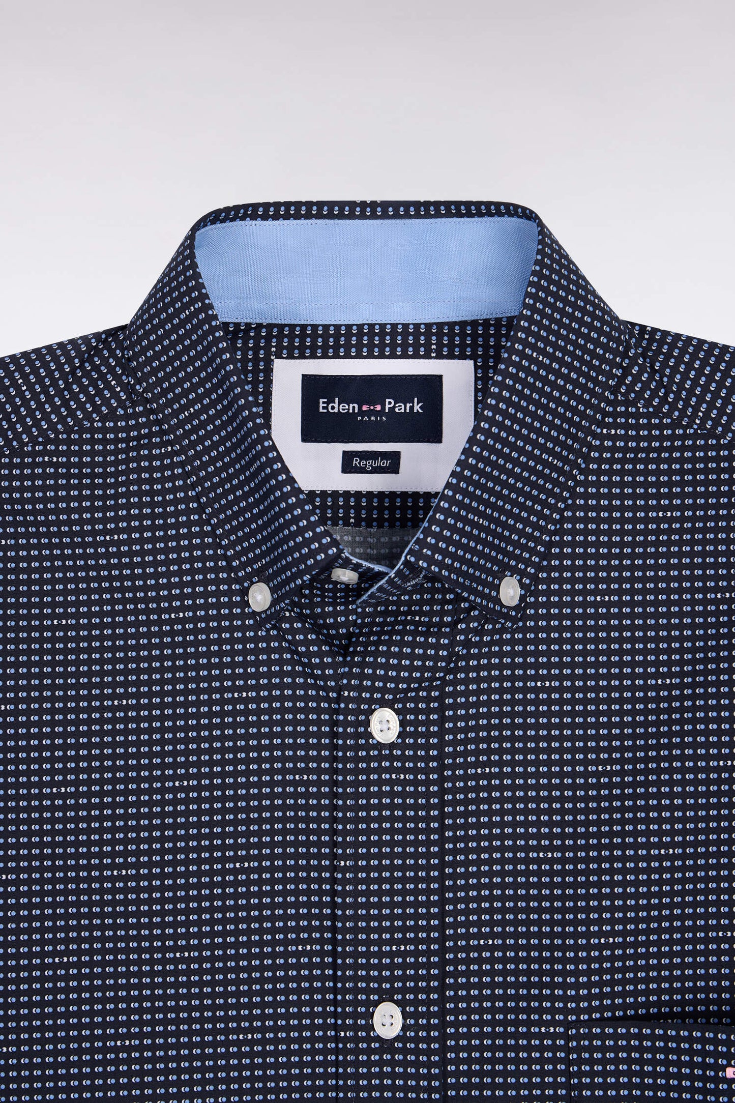 Short-sleeved navy cotton shirt with sky blue micro-patterns