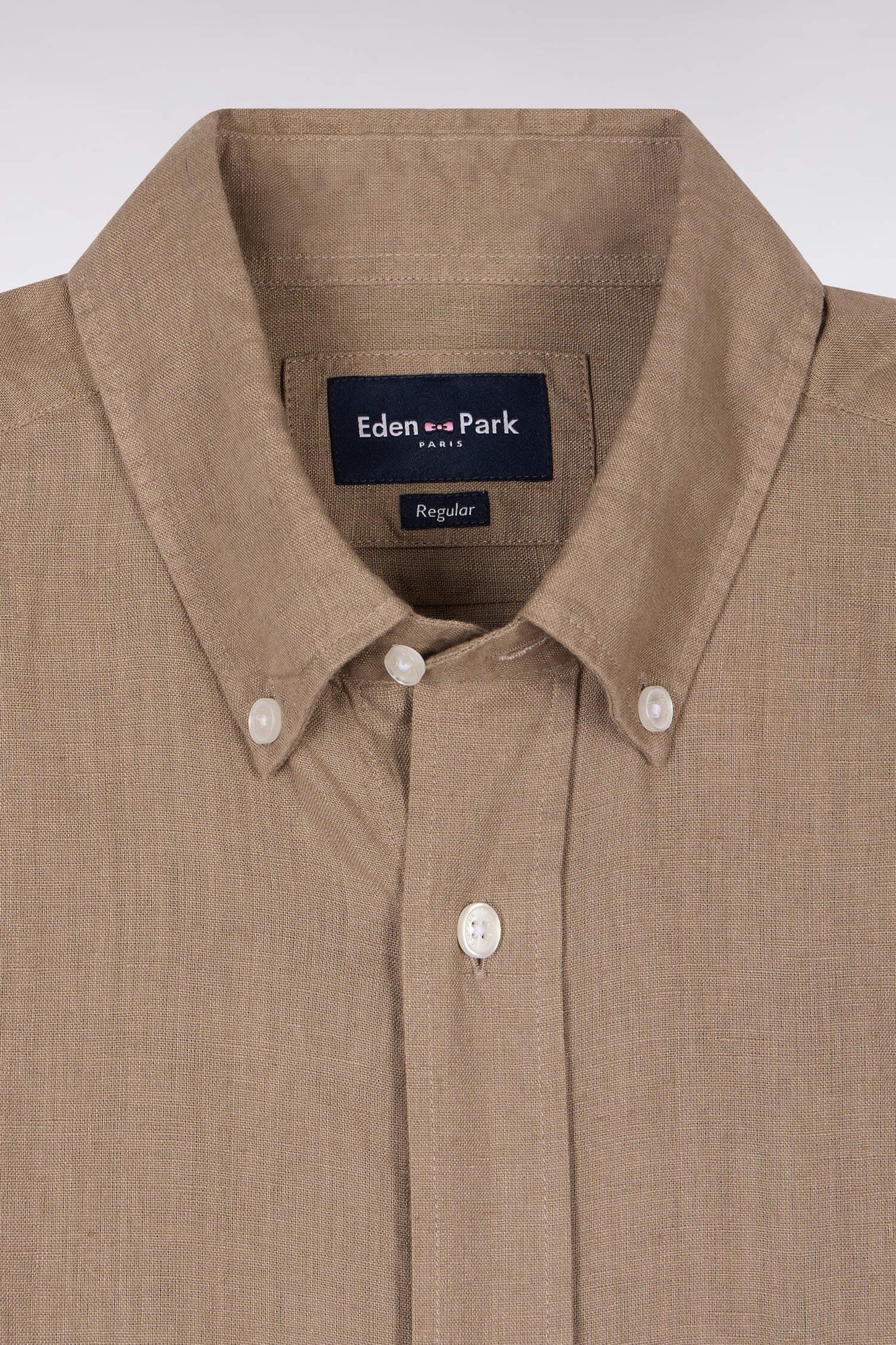 Chemise en lin beige coupe droite