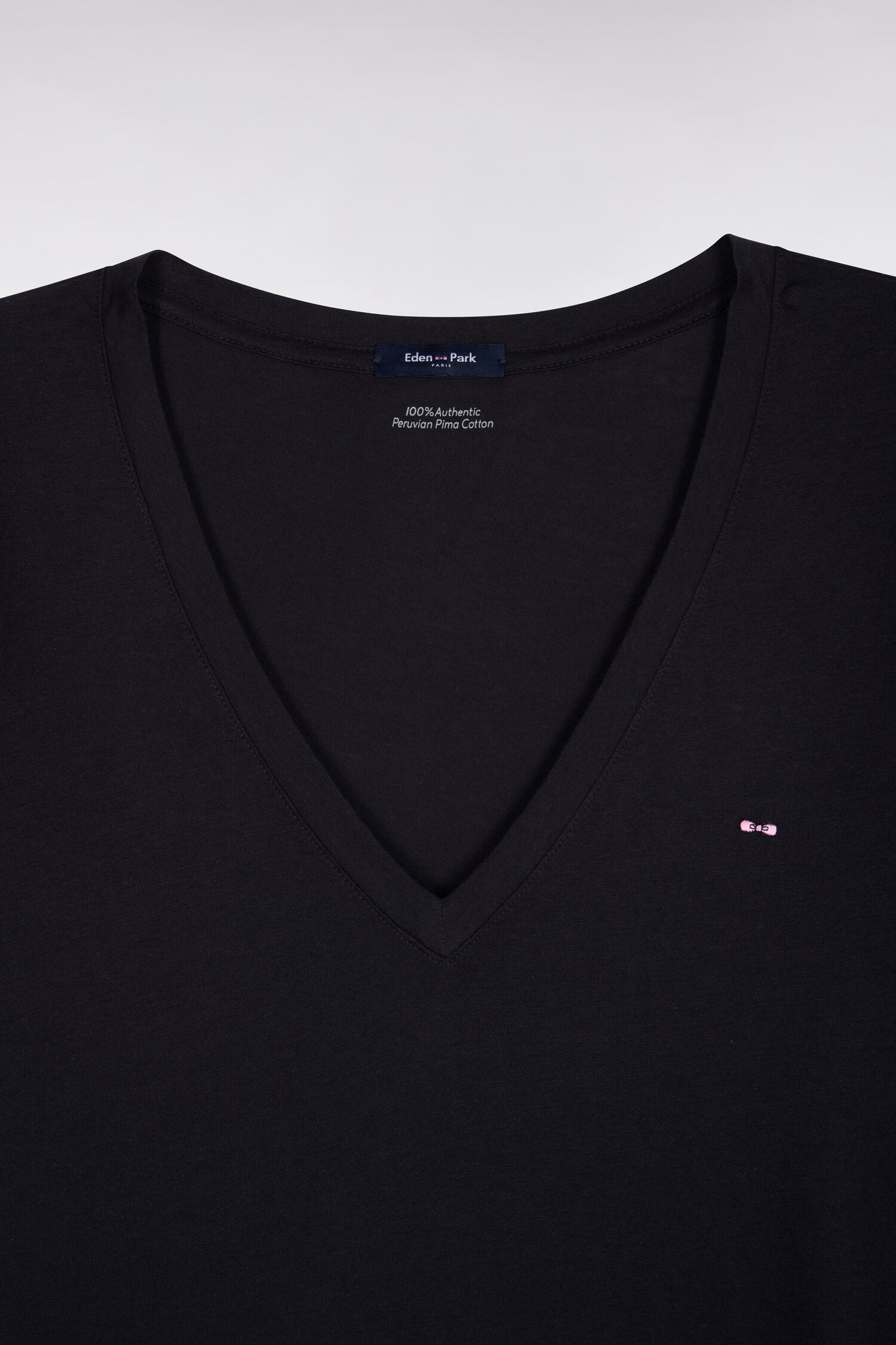 T-shirt à manches courtes col V en coton Pima marine coupe regular