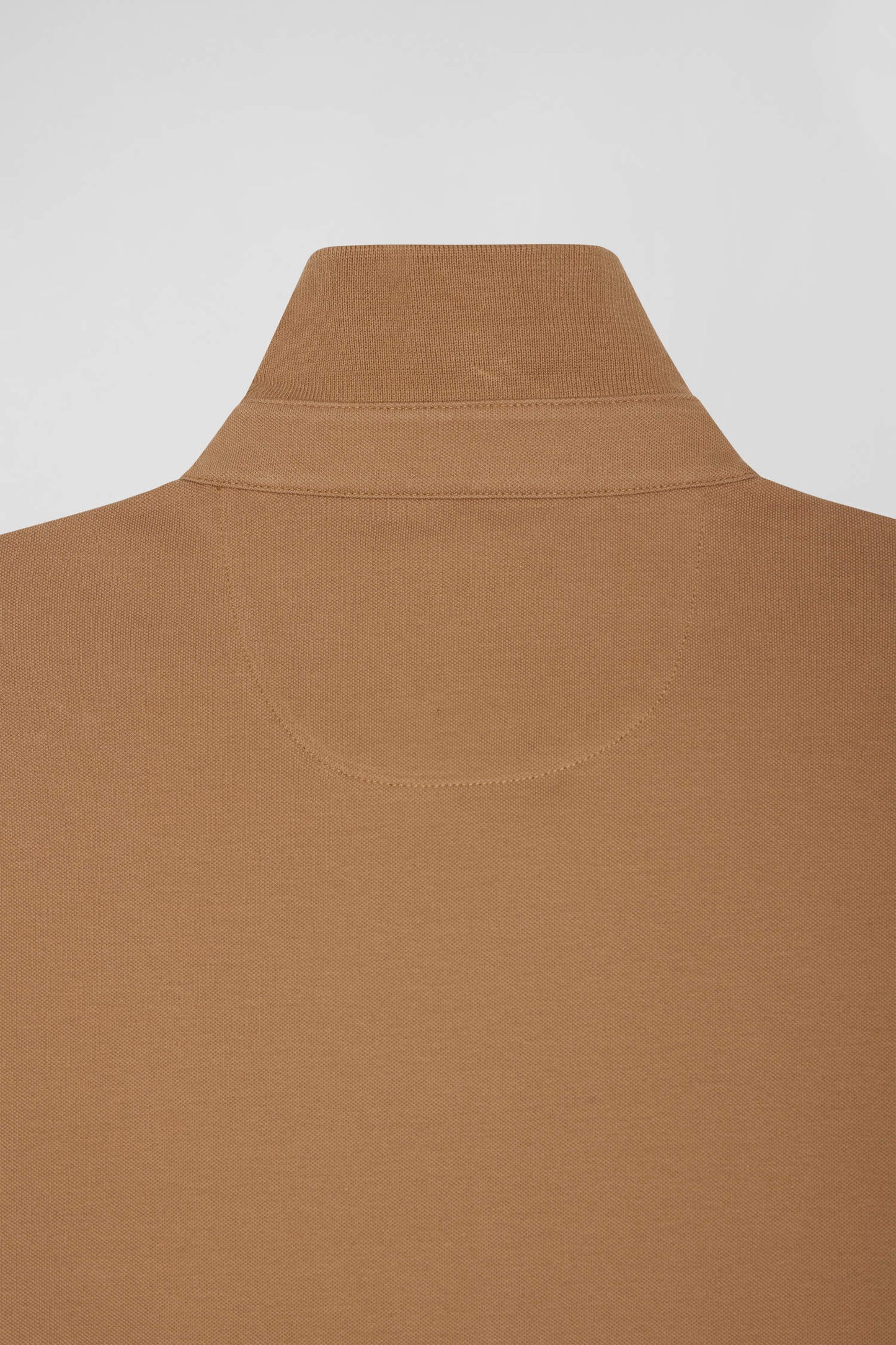 Long-sleeved polo shirt in hazelnut cotton piqué, slim fit