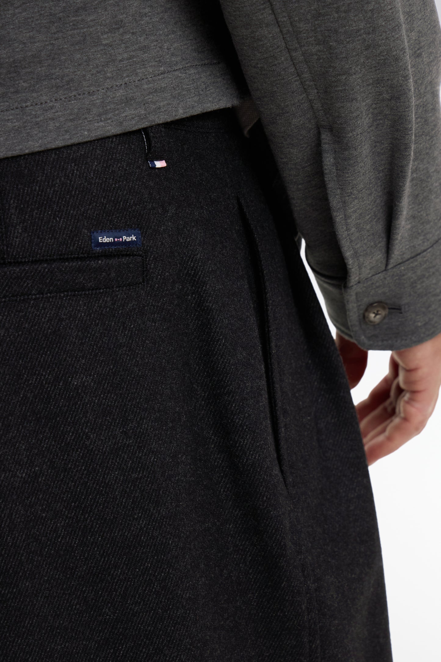 Pantalon large à pinces avec laine et cachemire anthracite