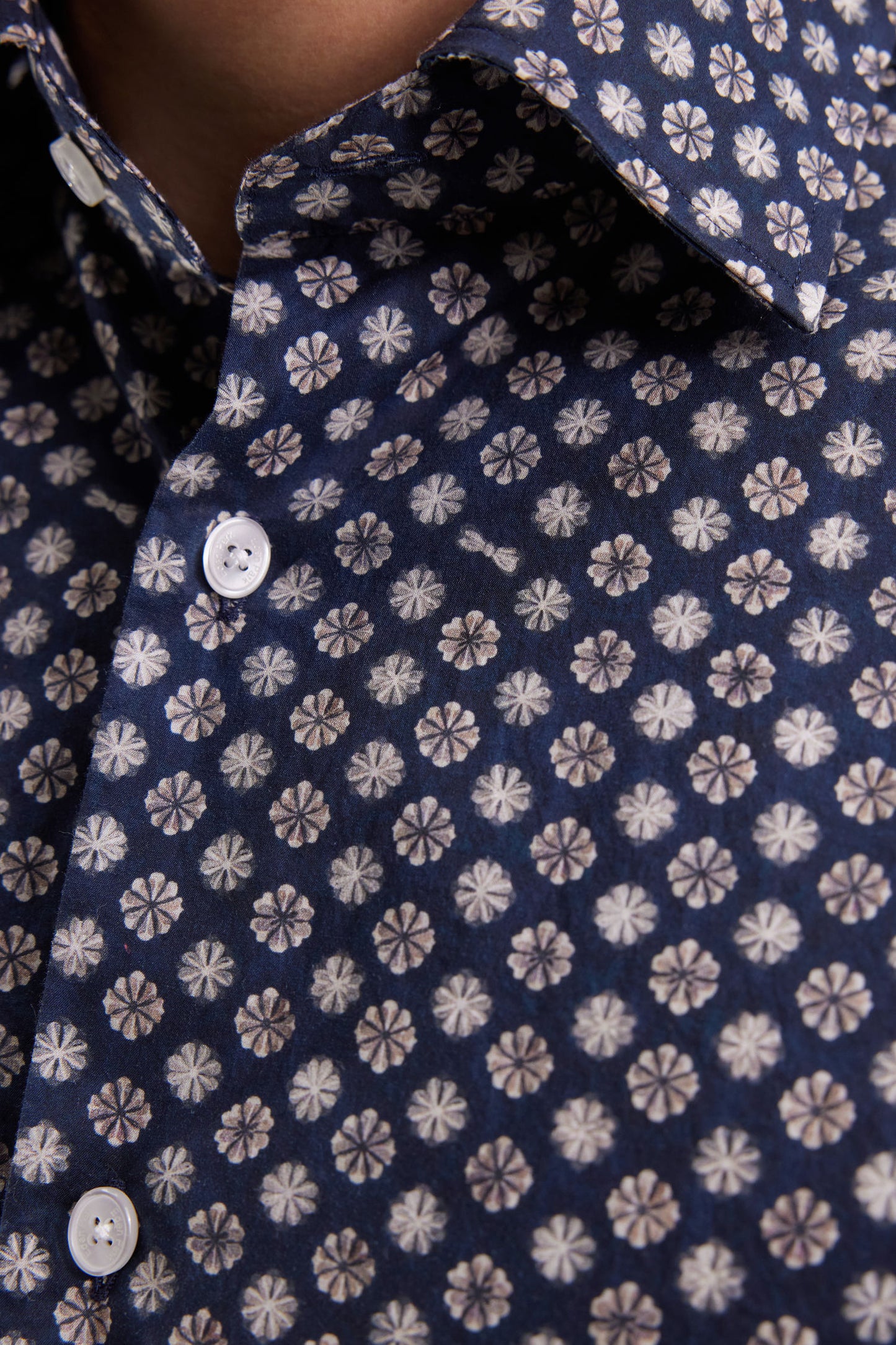 Navy cotton shirt with graphic floral print, straight cut