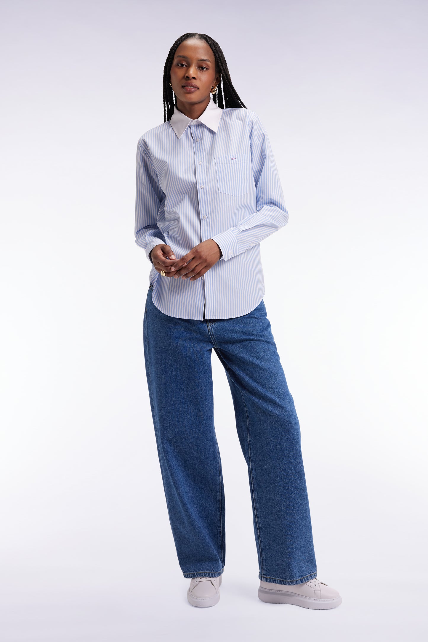 Chemise en popeline de coton rayée ciel et blanche coupe slim