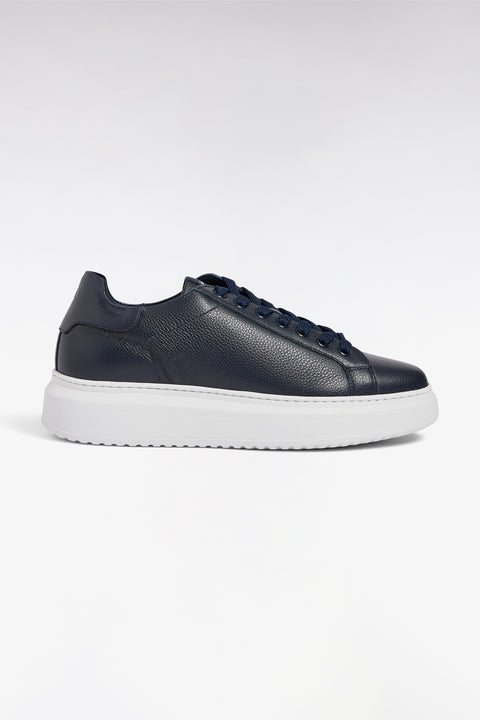 Low sneakers in navy grained leather - Image 1