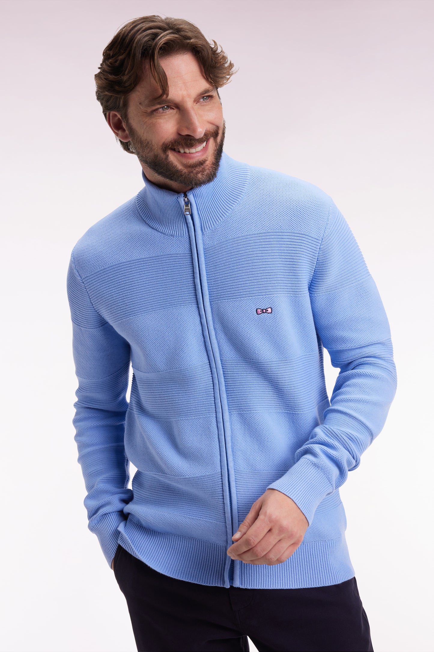 Zip-up cardigan in sky cotton honeycomb, straight cut