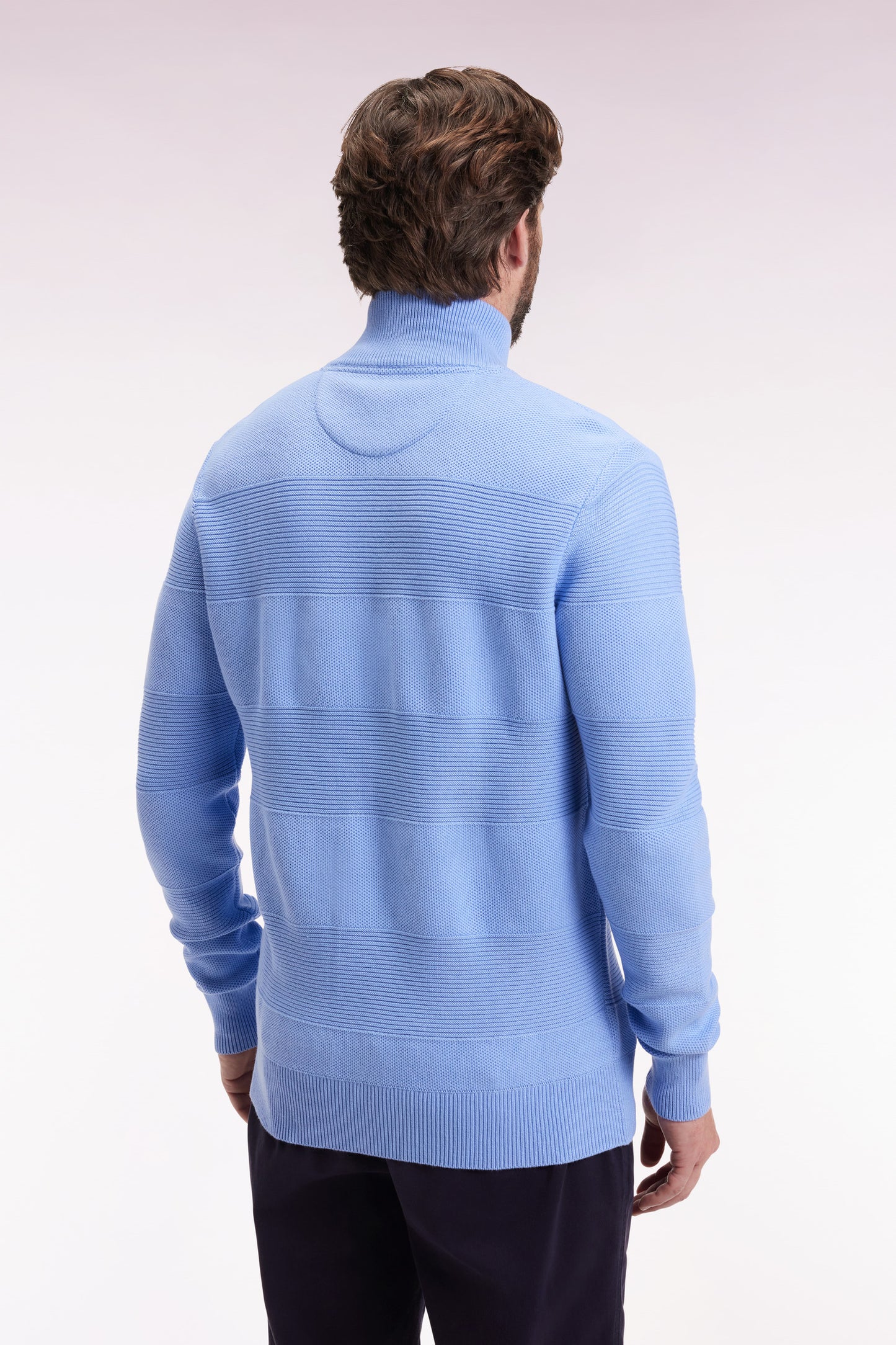 Zip-up cardigan in sky cotton honeycomb, straight cut