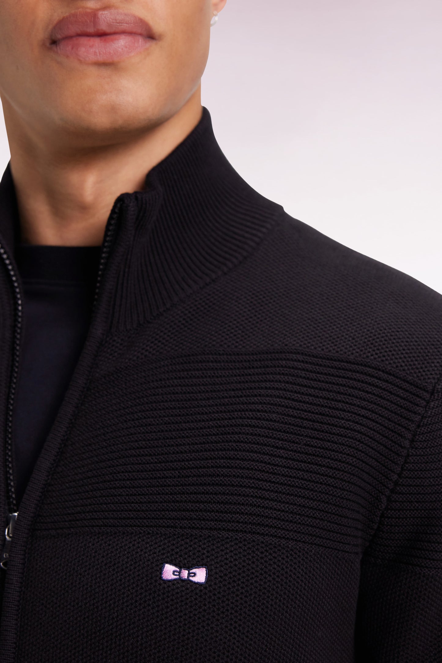 Zipped cardigan in black honeycomb cotton, straight cut