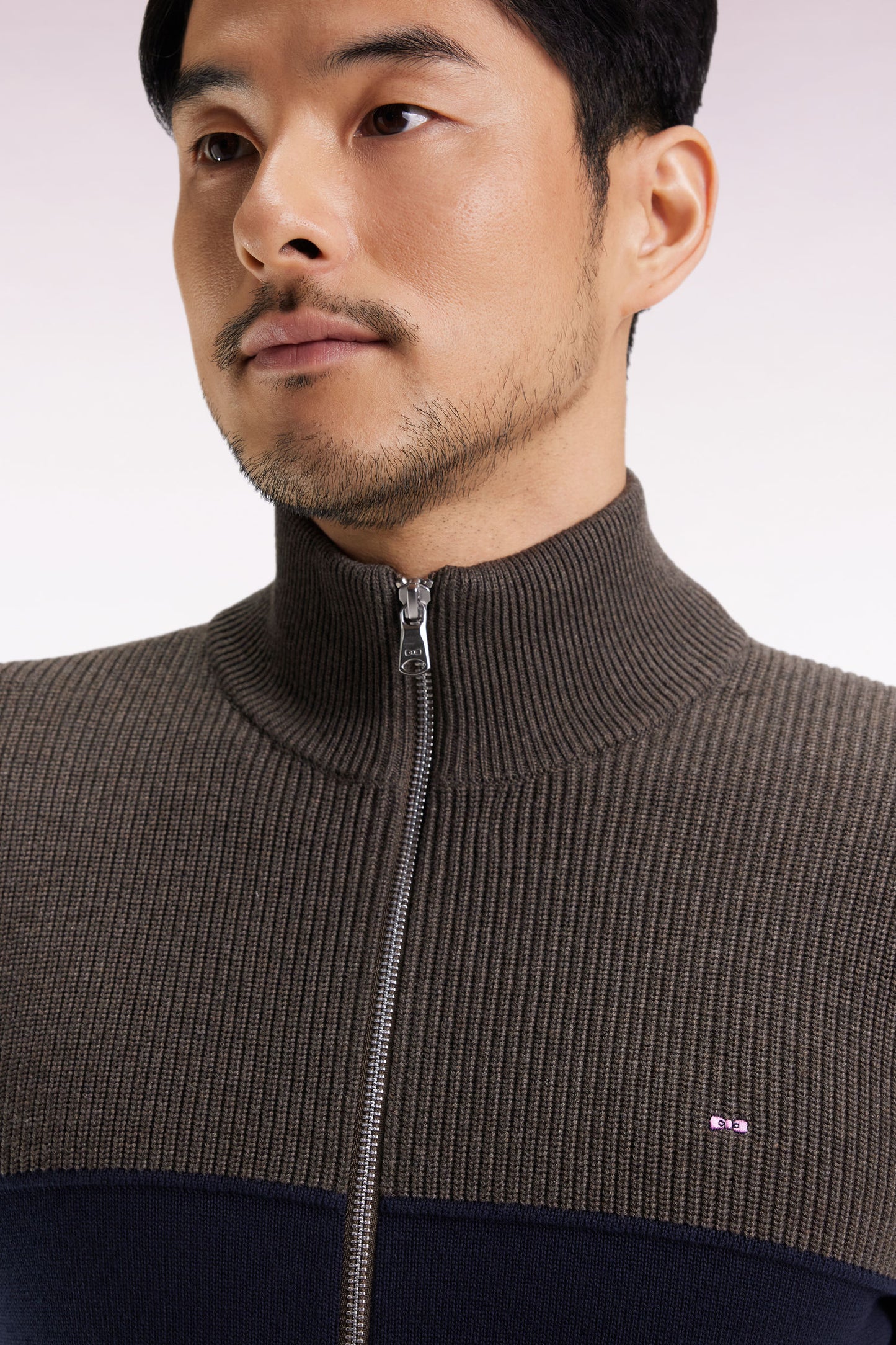 Zipped cardigan in two-tone navy and brown cotton, straight cut