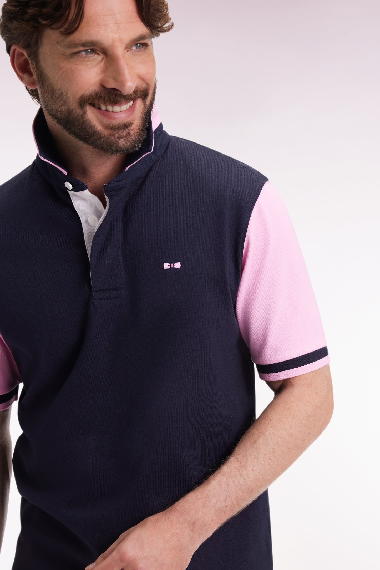 Short-sleeved jersey in navy cotton with pink sleeves