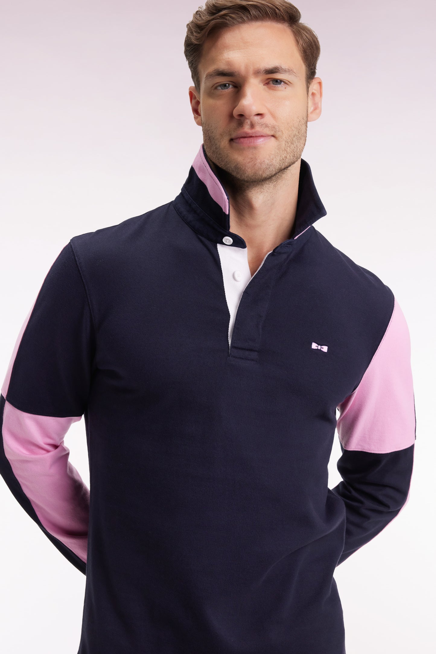 Long-sleeved jersey in navy colorblock straight cut