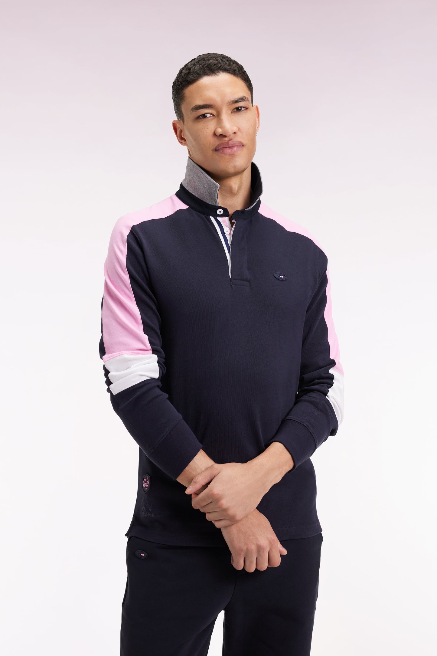 Navy embroidered long-sleeved jersey with tricolour cut-out sleeves, straight cut