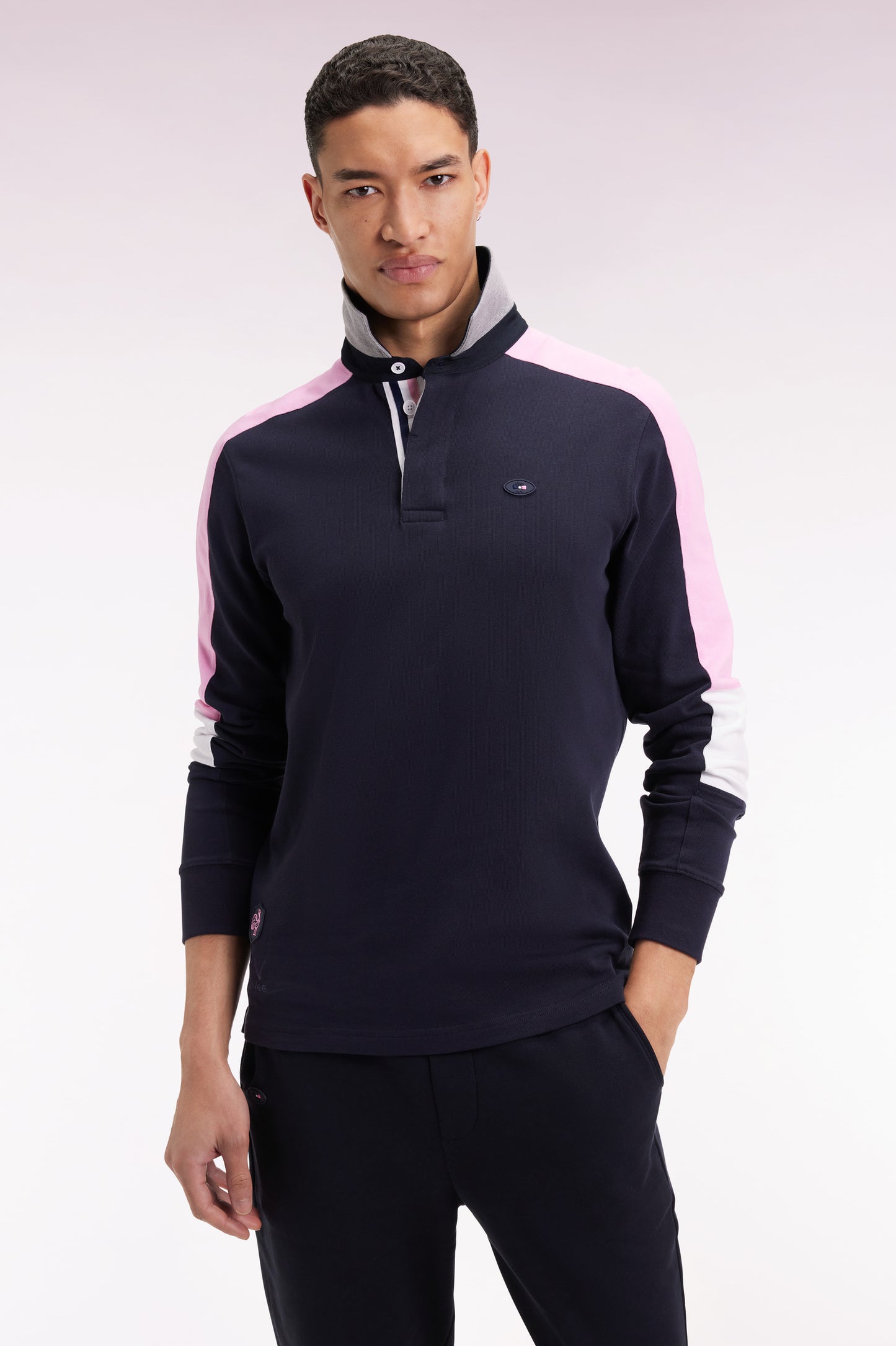 Navy embroidered long-sleeved jersey with tricolour cut-out sleeves, straight cut