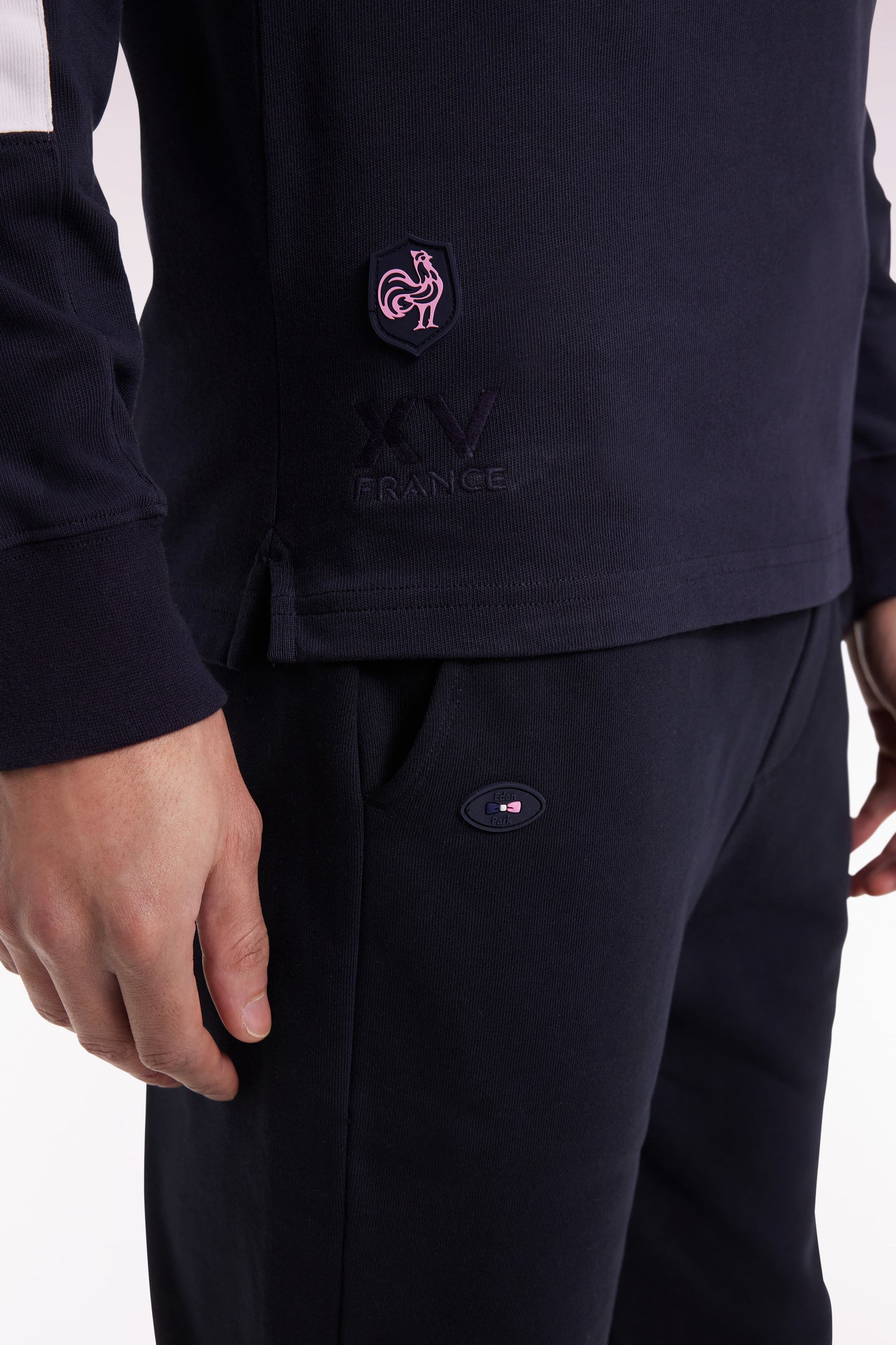 Navy embroidered long-sleeved jersey with tricolour cut-out sleeves, straight cut