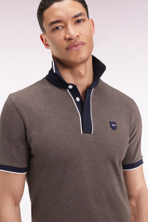 Short-sleeved polo shirt in brown stretch cotton piqué, slim fit - Image 1