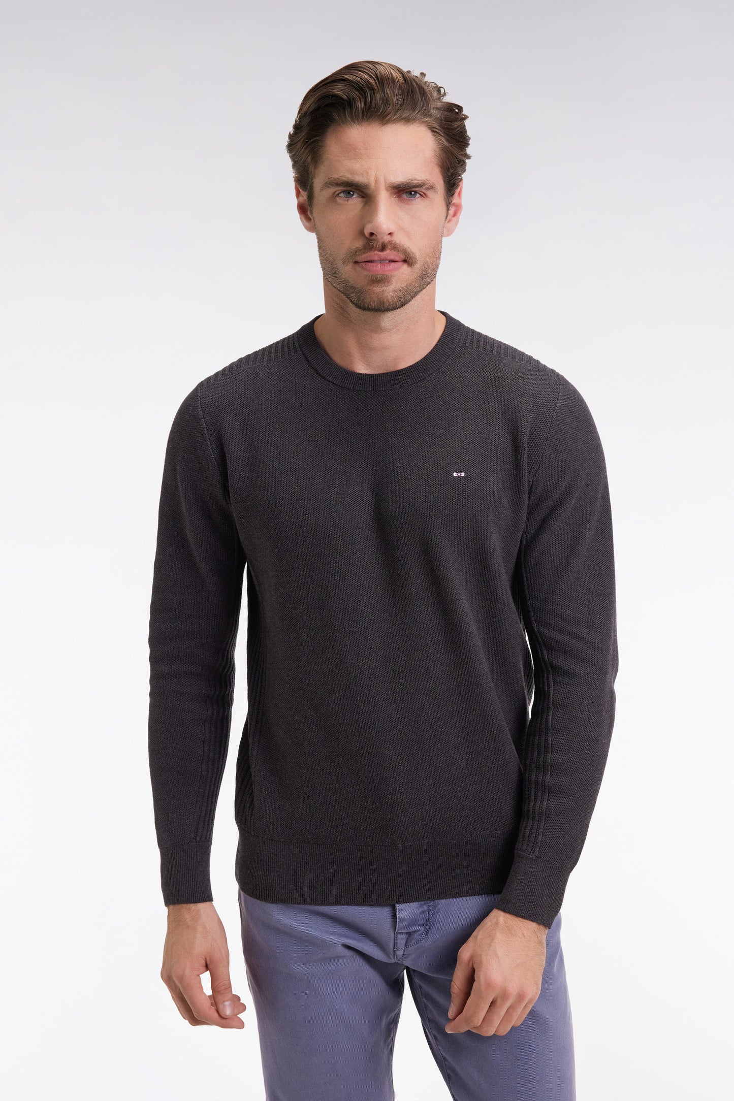 Round-neck sweater in dark grey honeycomb cotton