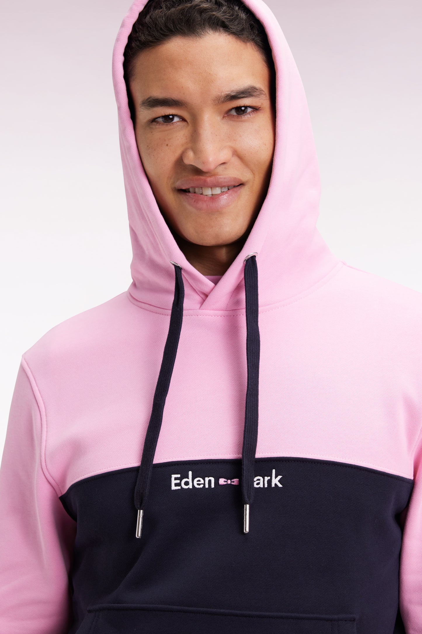 Two-tone navy hooded sweatshirt, straight cut