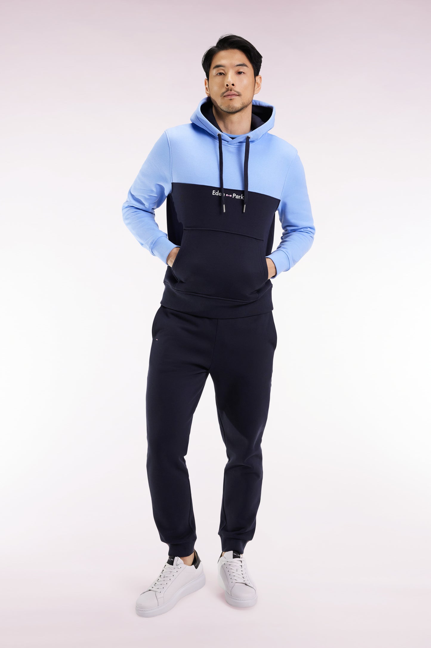 Two-tone pink hooded sweatshirt, straight cut