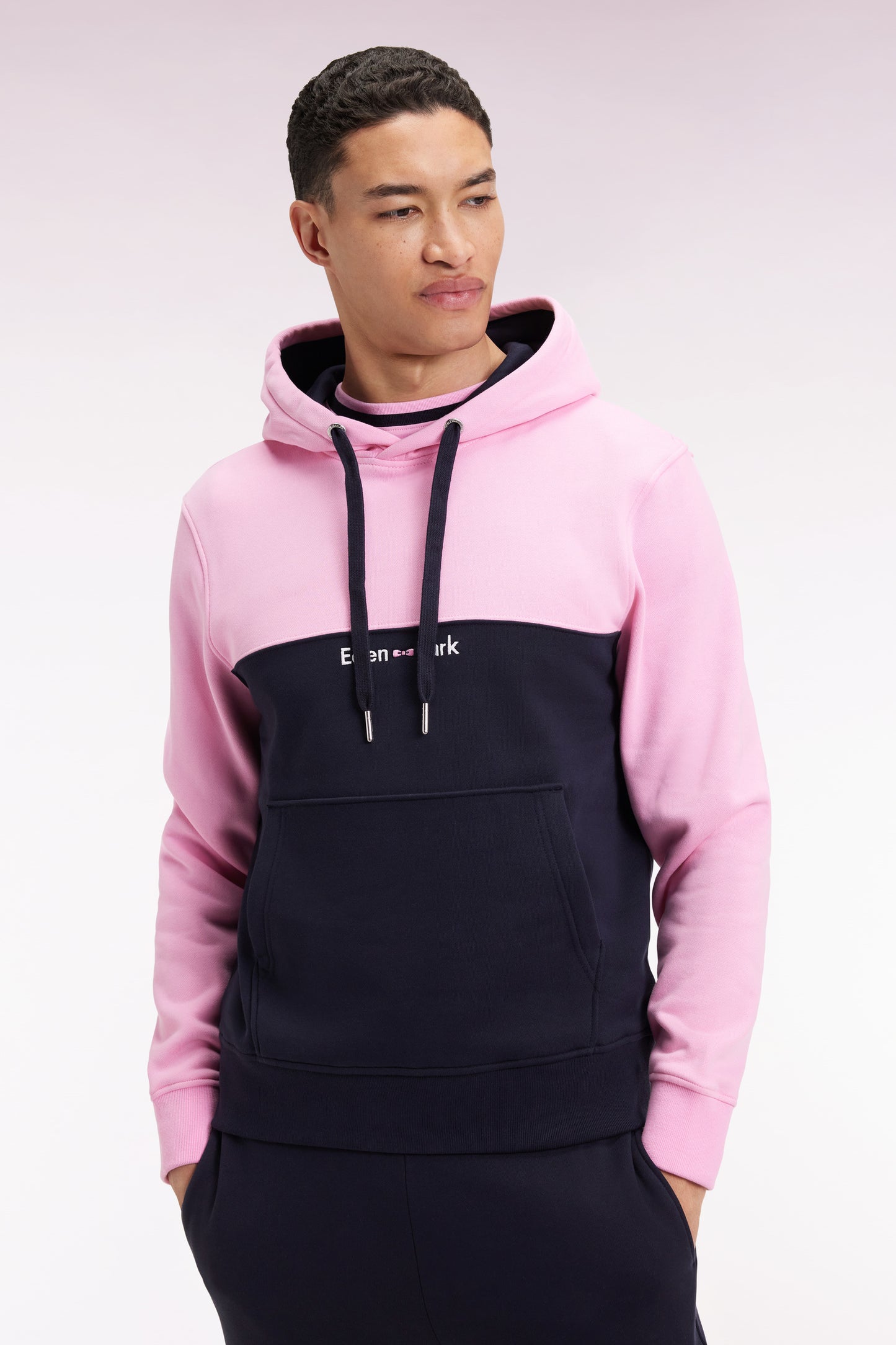 Two-tone navy hooded sweatshirt, straight cut