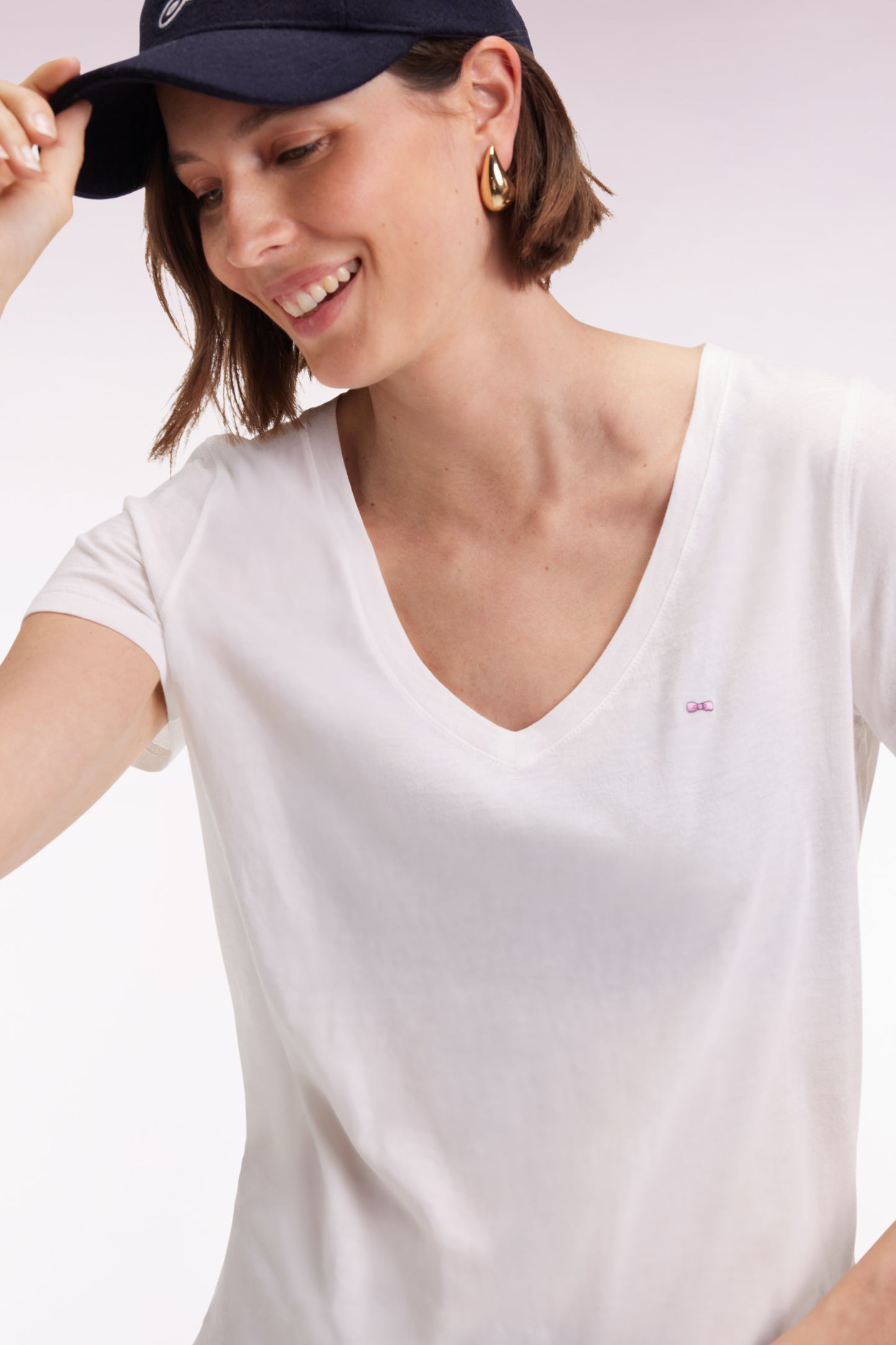 Short-sleeved V-neck T-shirt in white Pima cotton