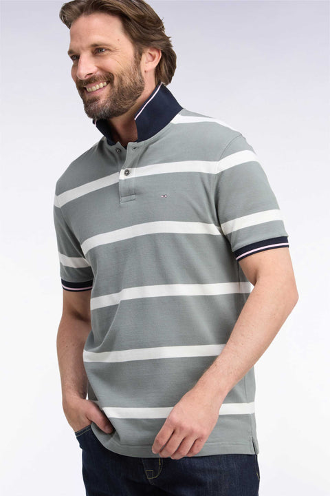 Green short-sleeved polo shirt with ecru stripes, straight cut - Image 1