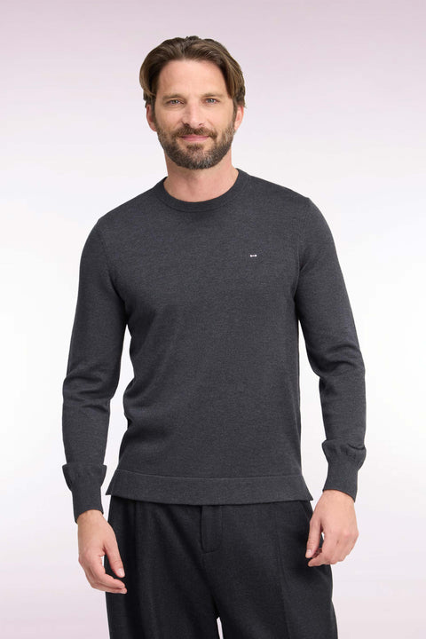 Pull à col rond en coton et viscose gris foncé coupe droite - Image 3