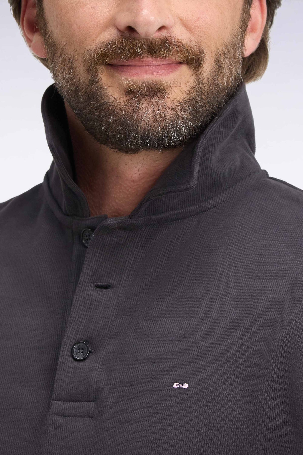 Straight cut brown cotton polo collar sweatshirt