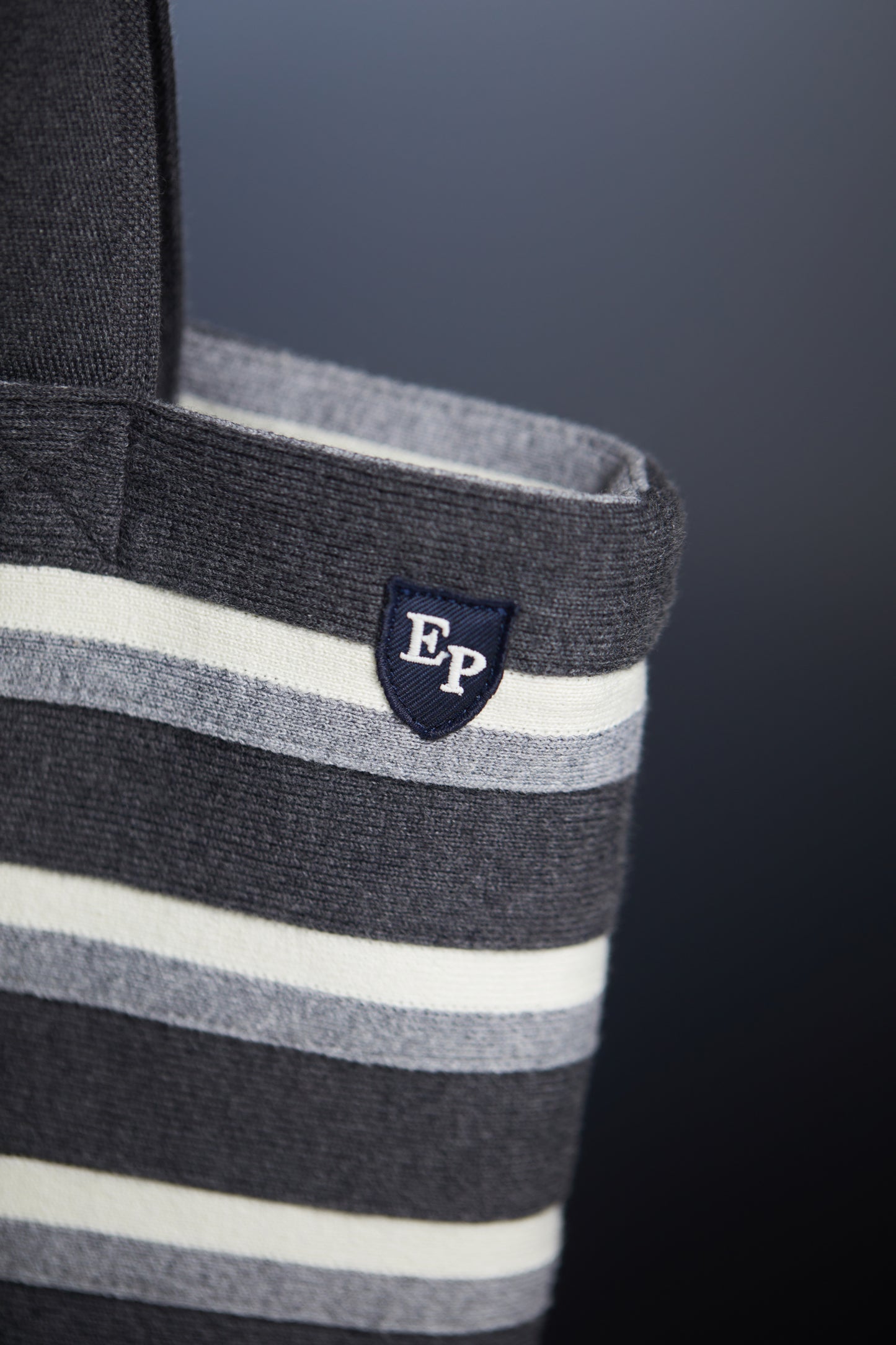 Tote bag en maille rayée tricolore upcyclé Pap'Atelier