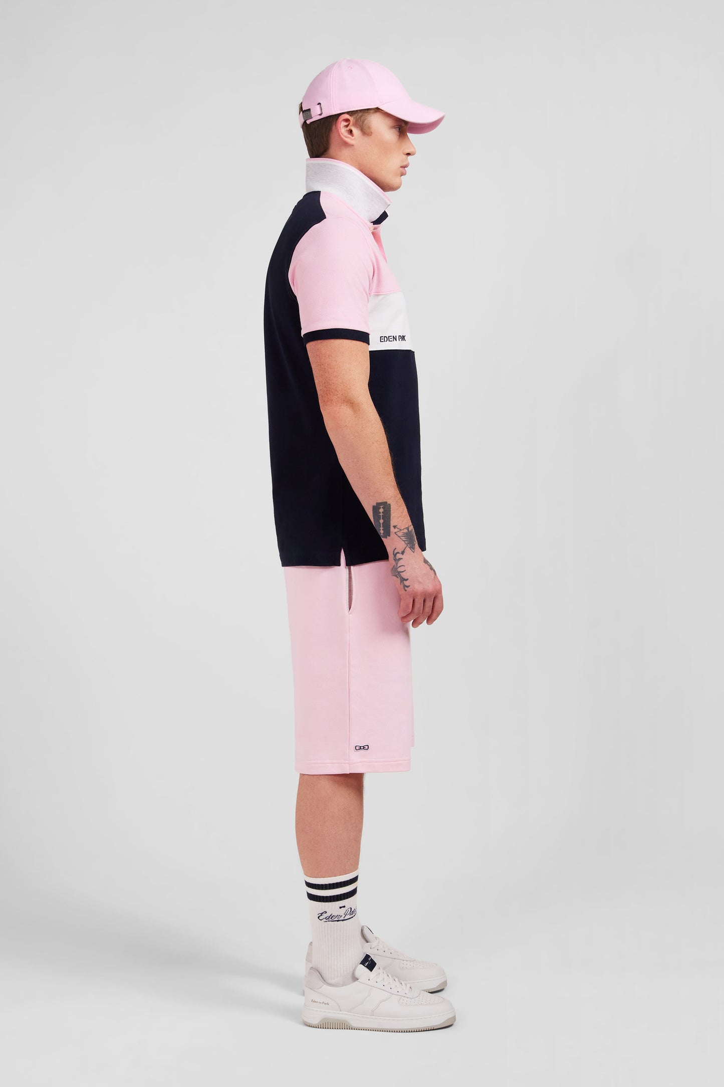 Pink short-sleeved colour-block polo shirt