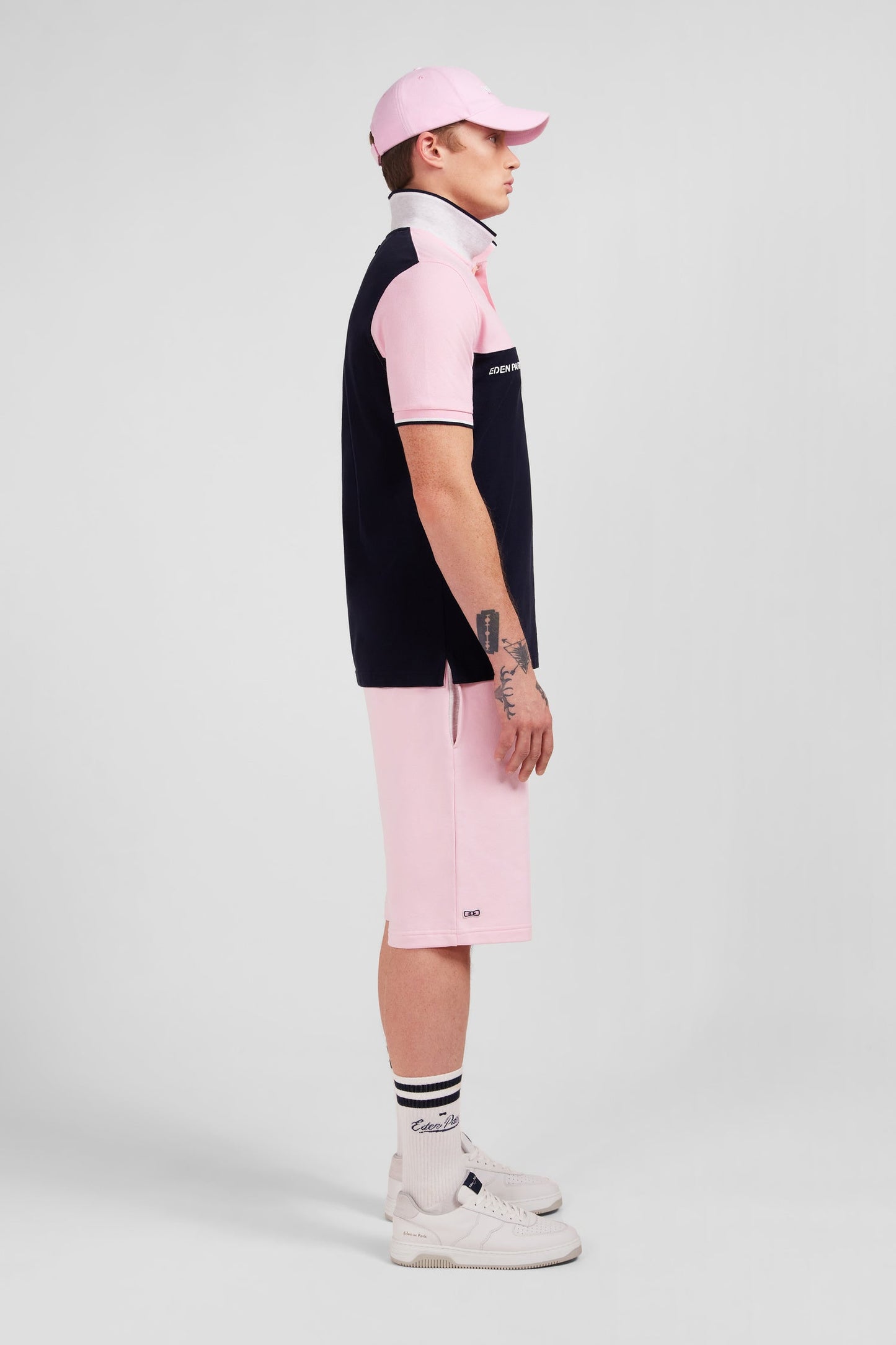 Pink short-sleeved colour-block polo shirt - Image 5