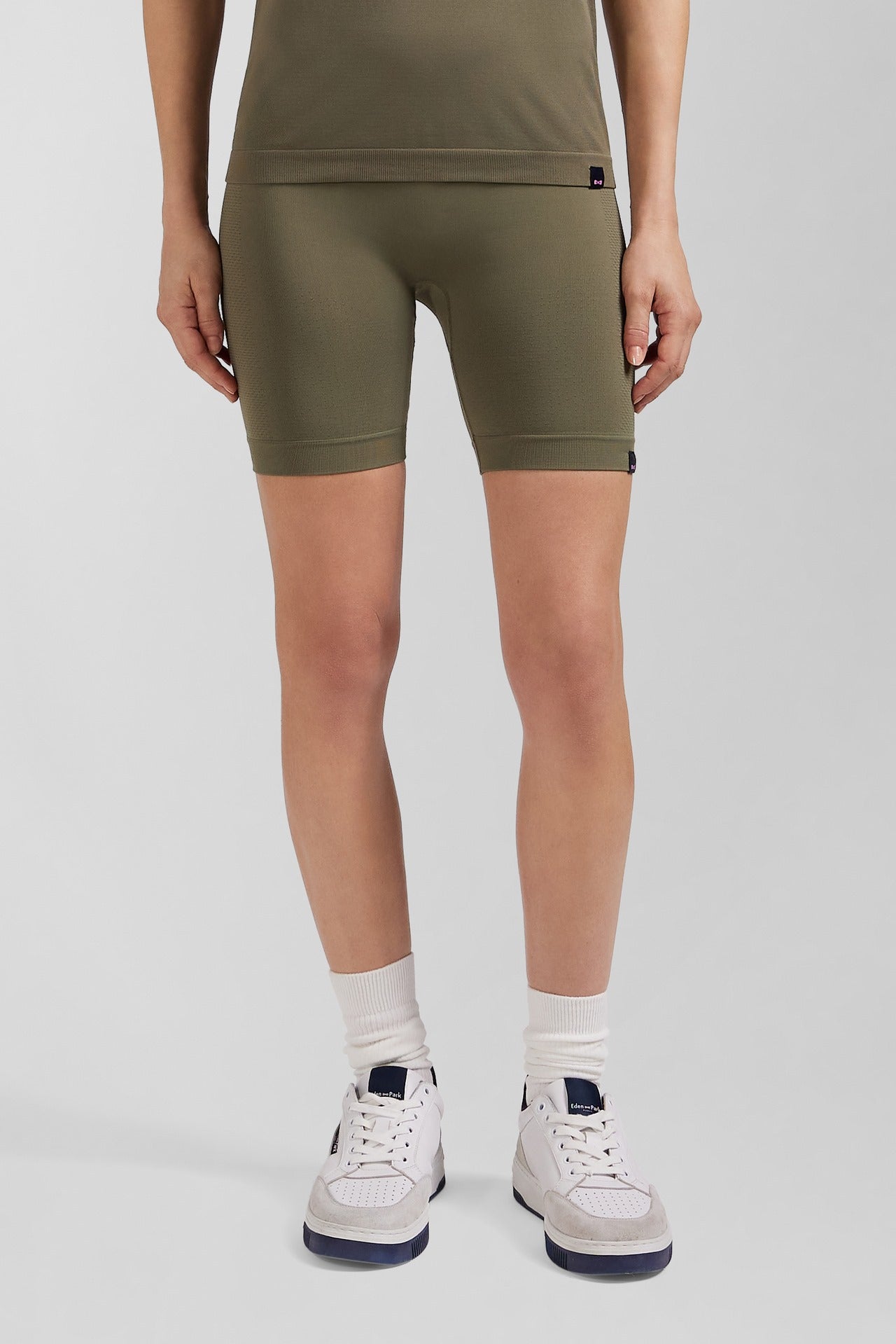 Khaki green stretch sports cycling shorts