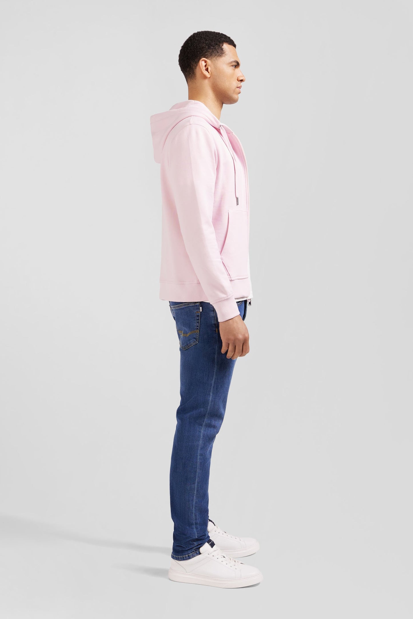 Sweatshirt à capuche en molleton rose emblème nœud papillon - Image 3