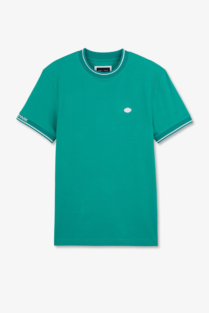 Green short-sleeved T-shirt alt view