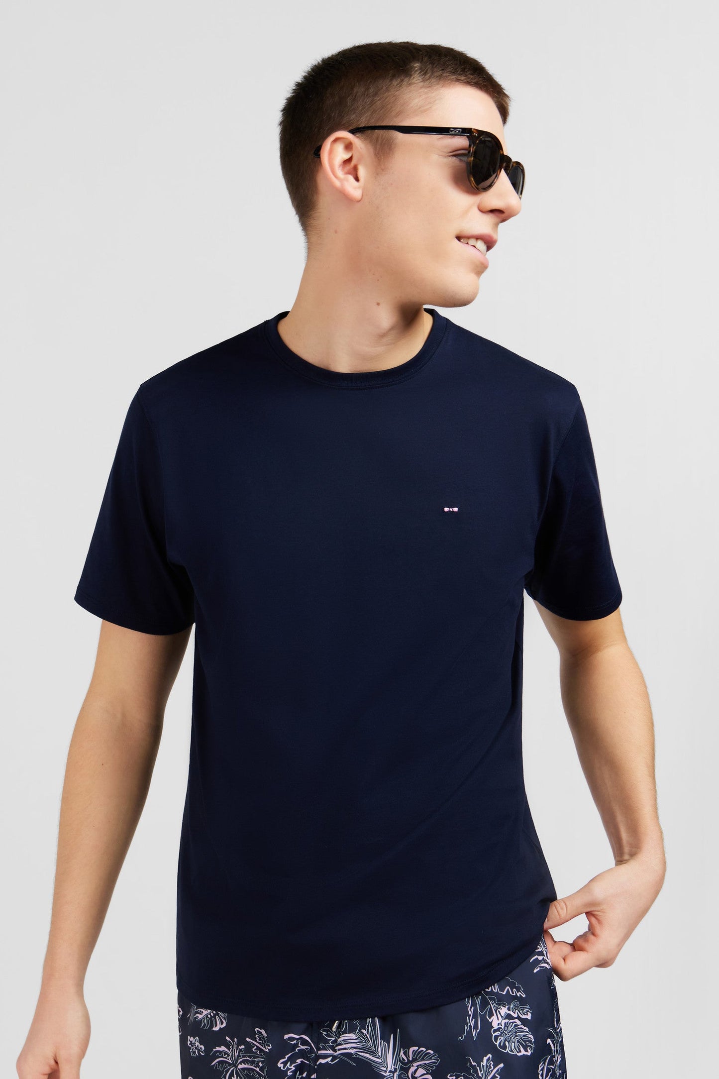 T-shirt bleu foncé en coton flammé - Image 3