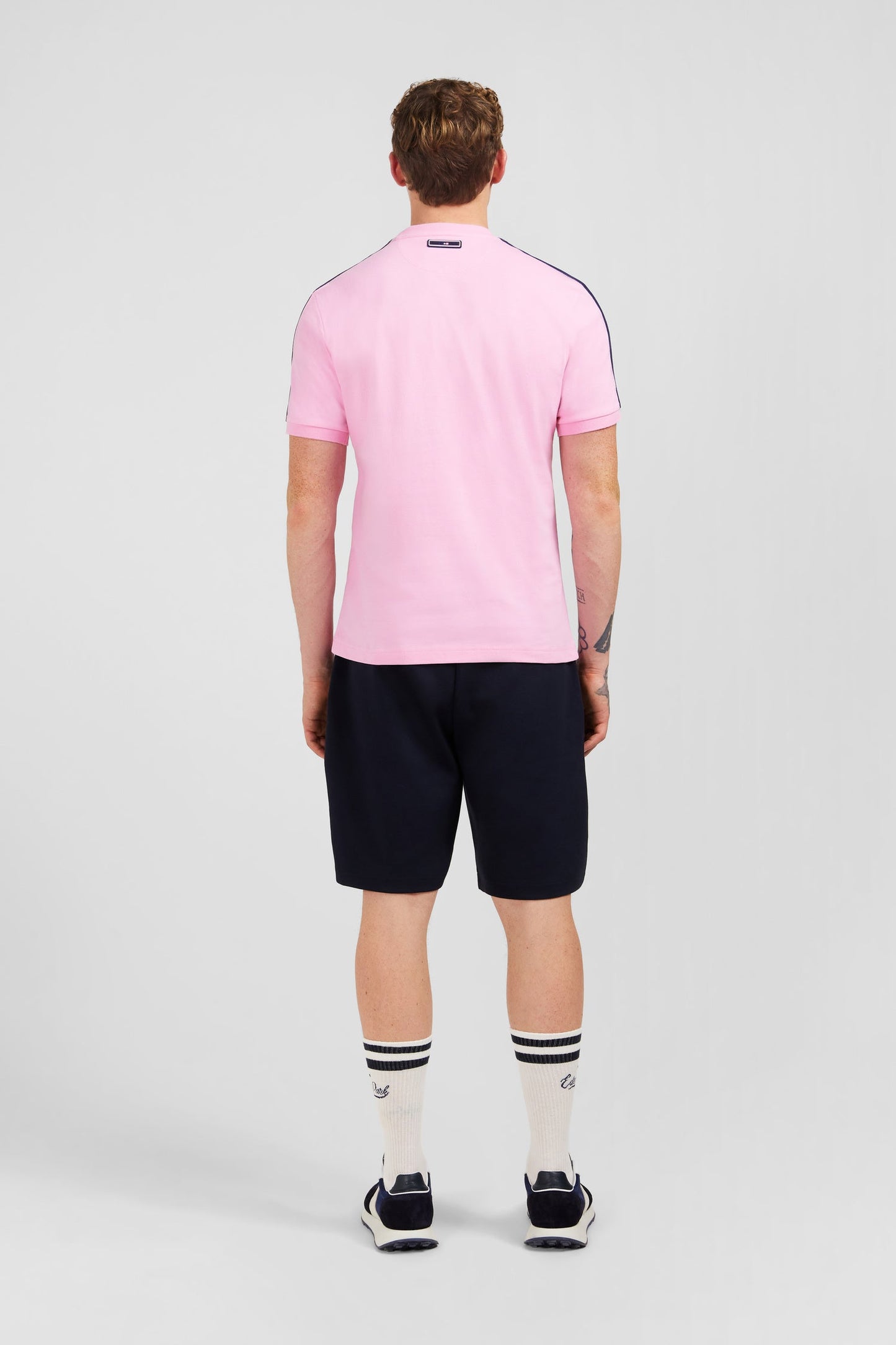 T-shirt manches courtes rose en coton galons épaules tricolores - Image 5