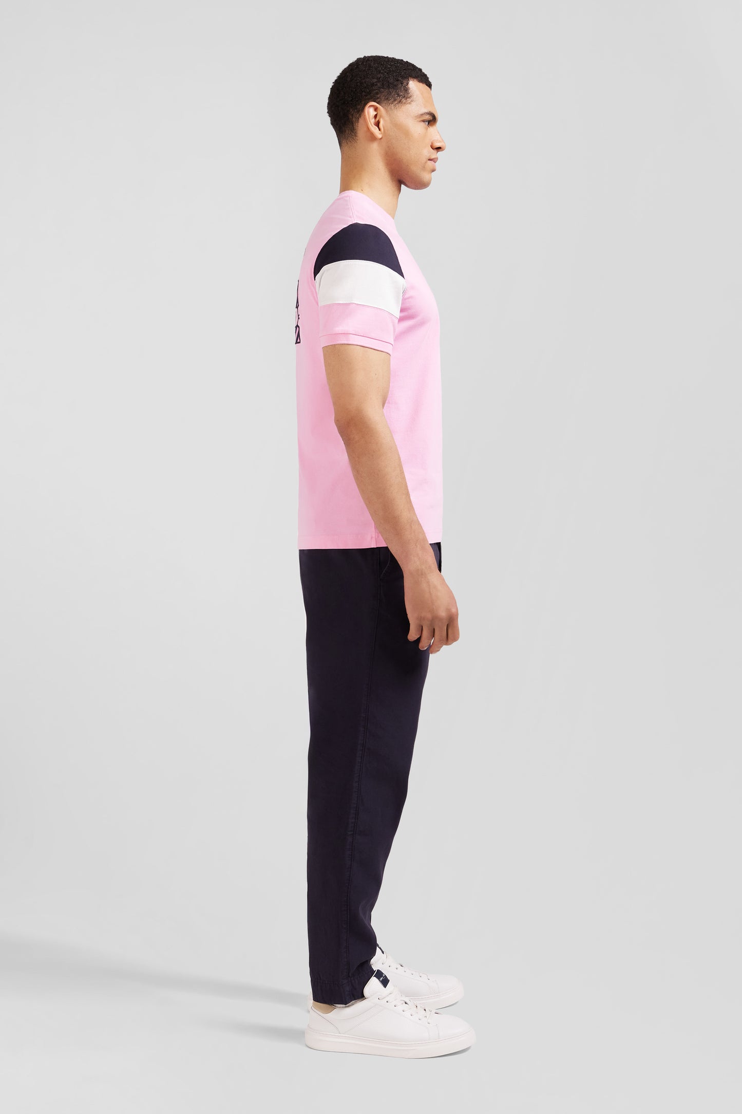 T-shirt manches courtes rose en coton emblème nœud papillon - Image 6