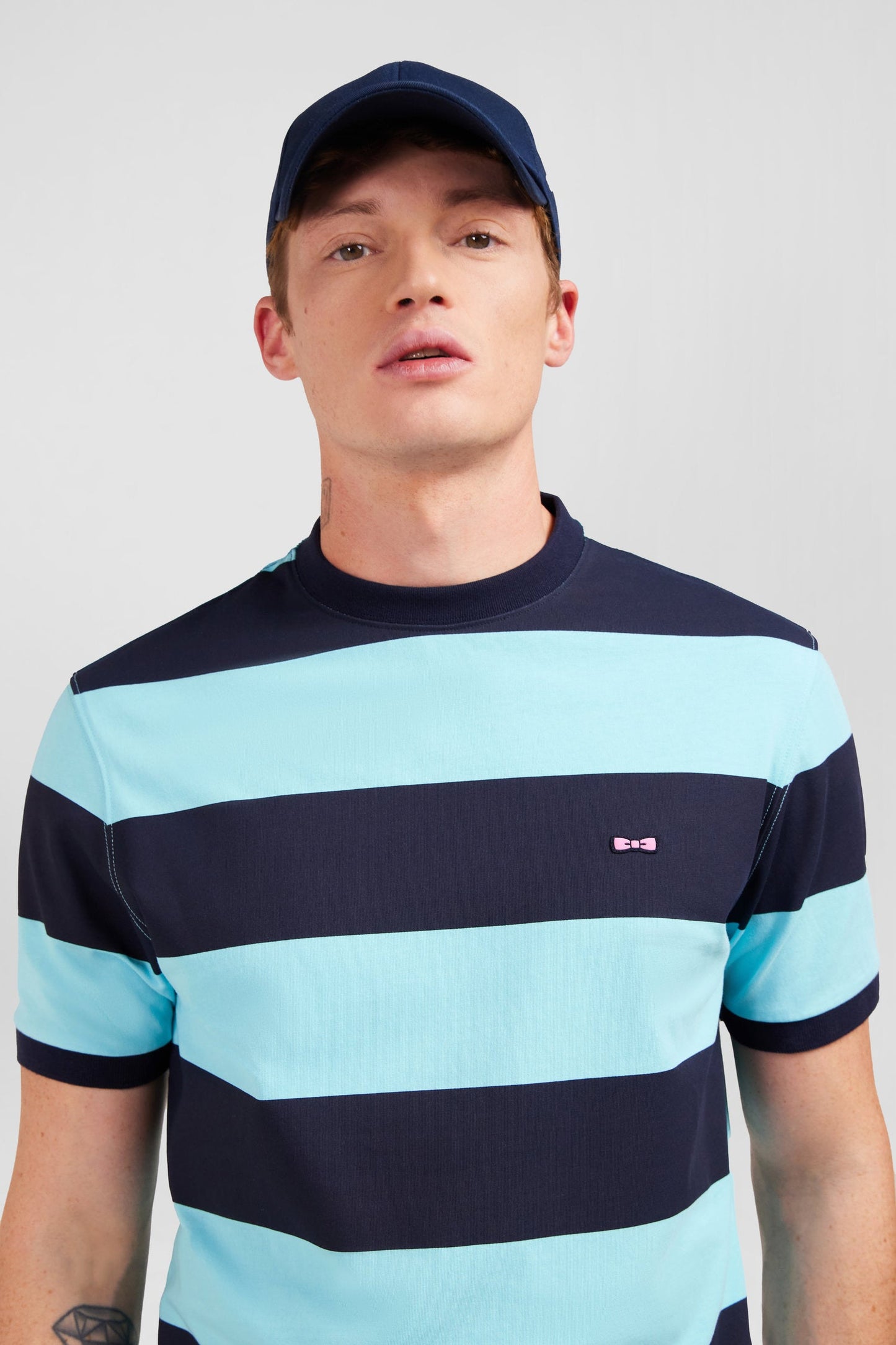T-shirt manches courtes cerclé marine et turquoise en coton - Image 3