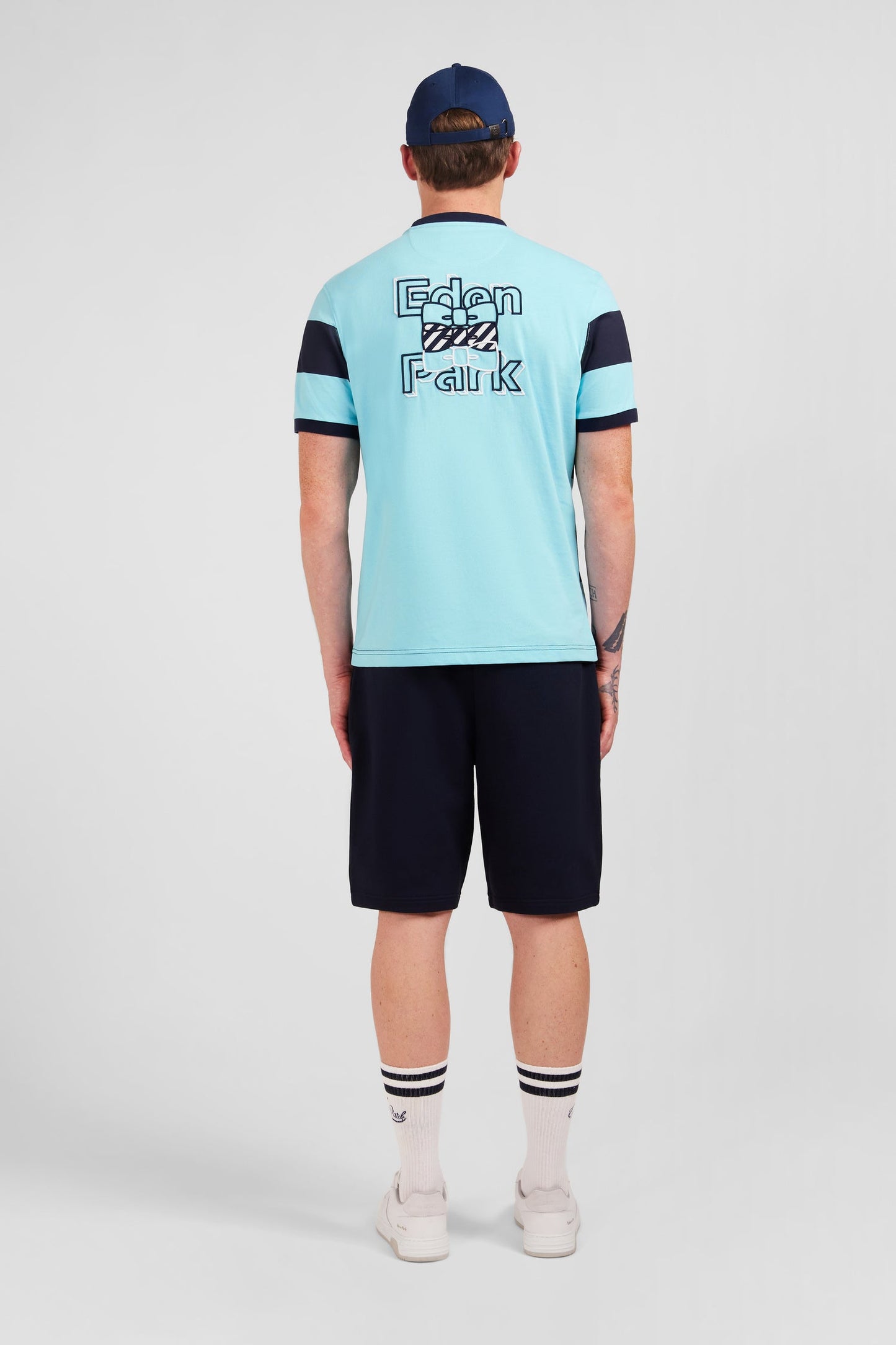 T-shirt manches courtes cerclé marine et turquoise en coton - Image 7