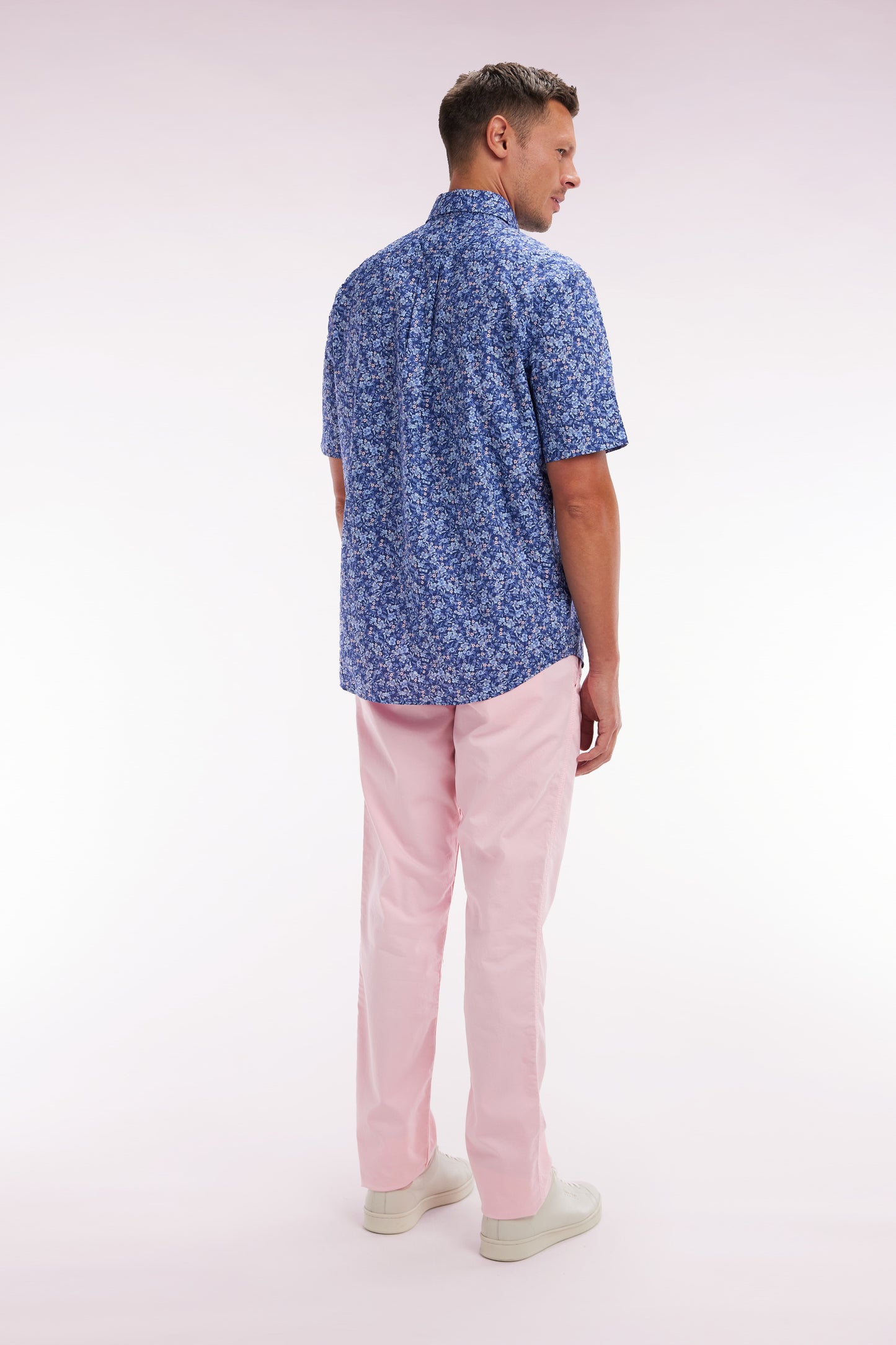 Pink straight-cut stretch cotton pleat-free chinos